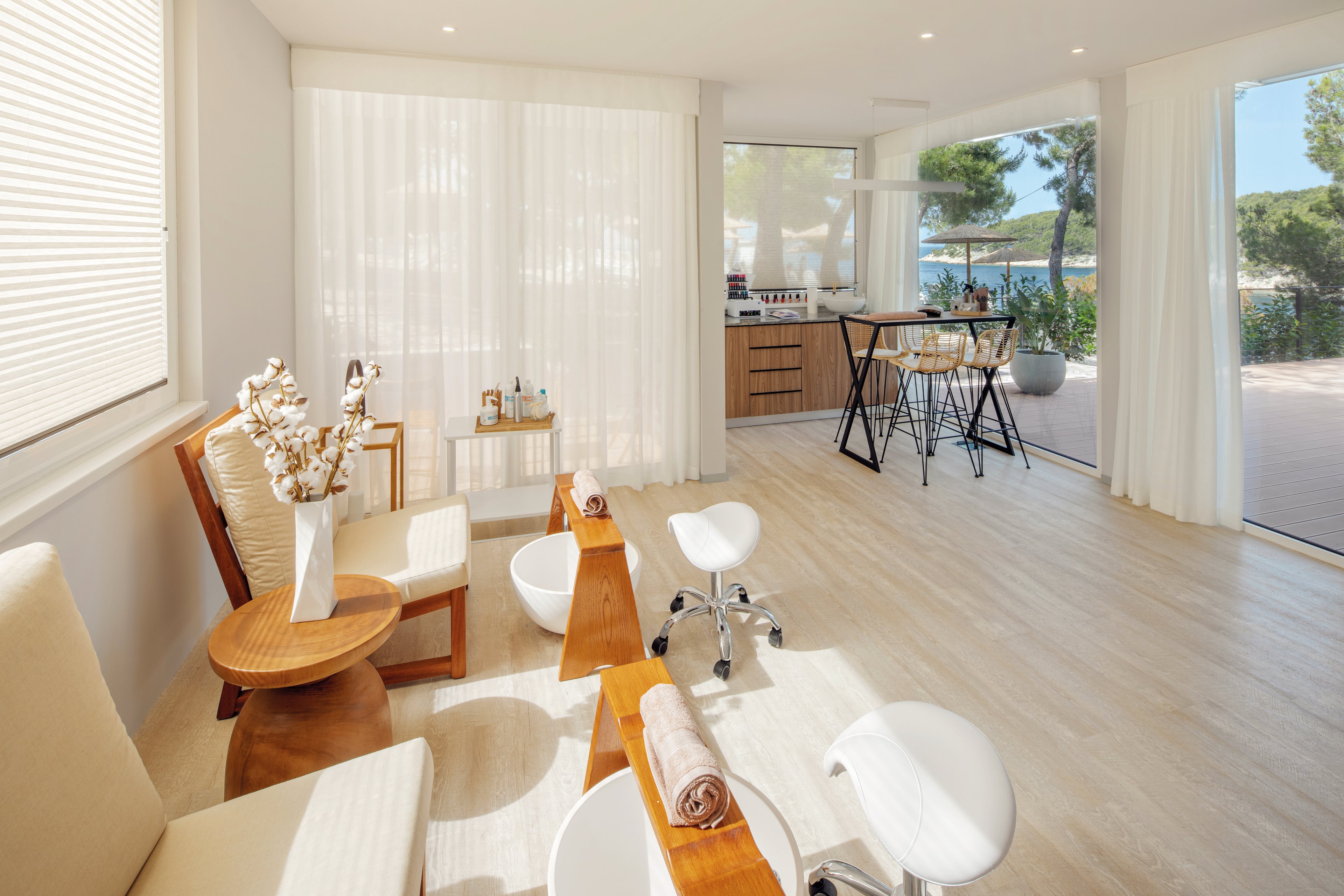 Gava Waterman Island Cottages