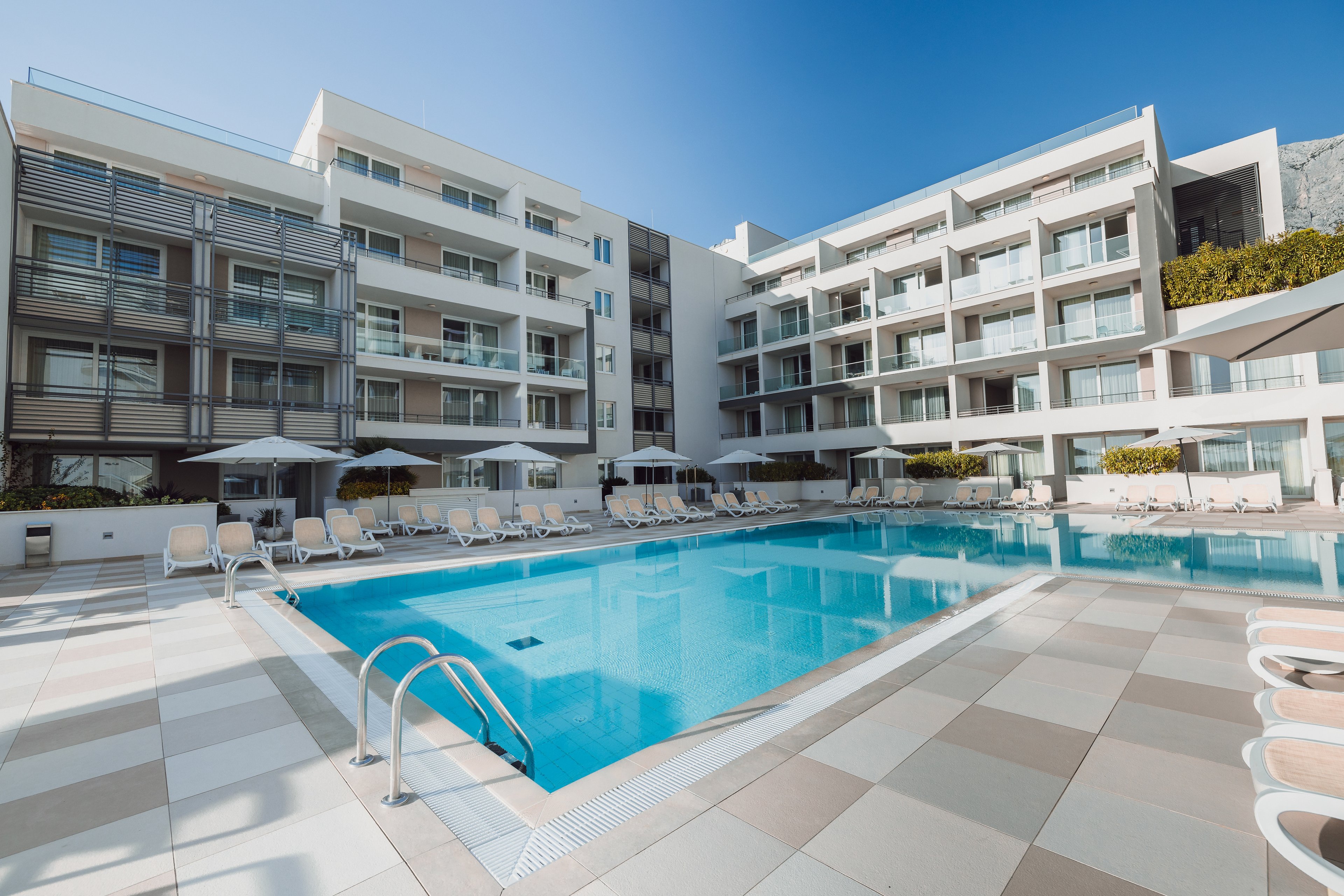 Romana Beach Resort Apartments