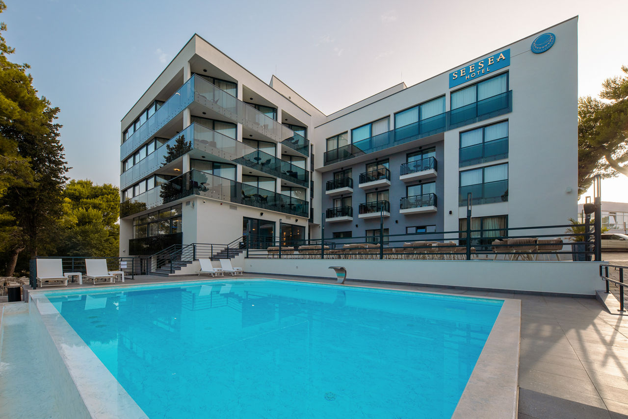SeeSea Hotel