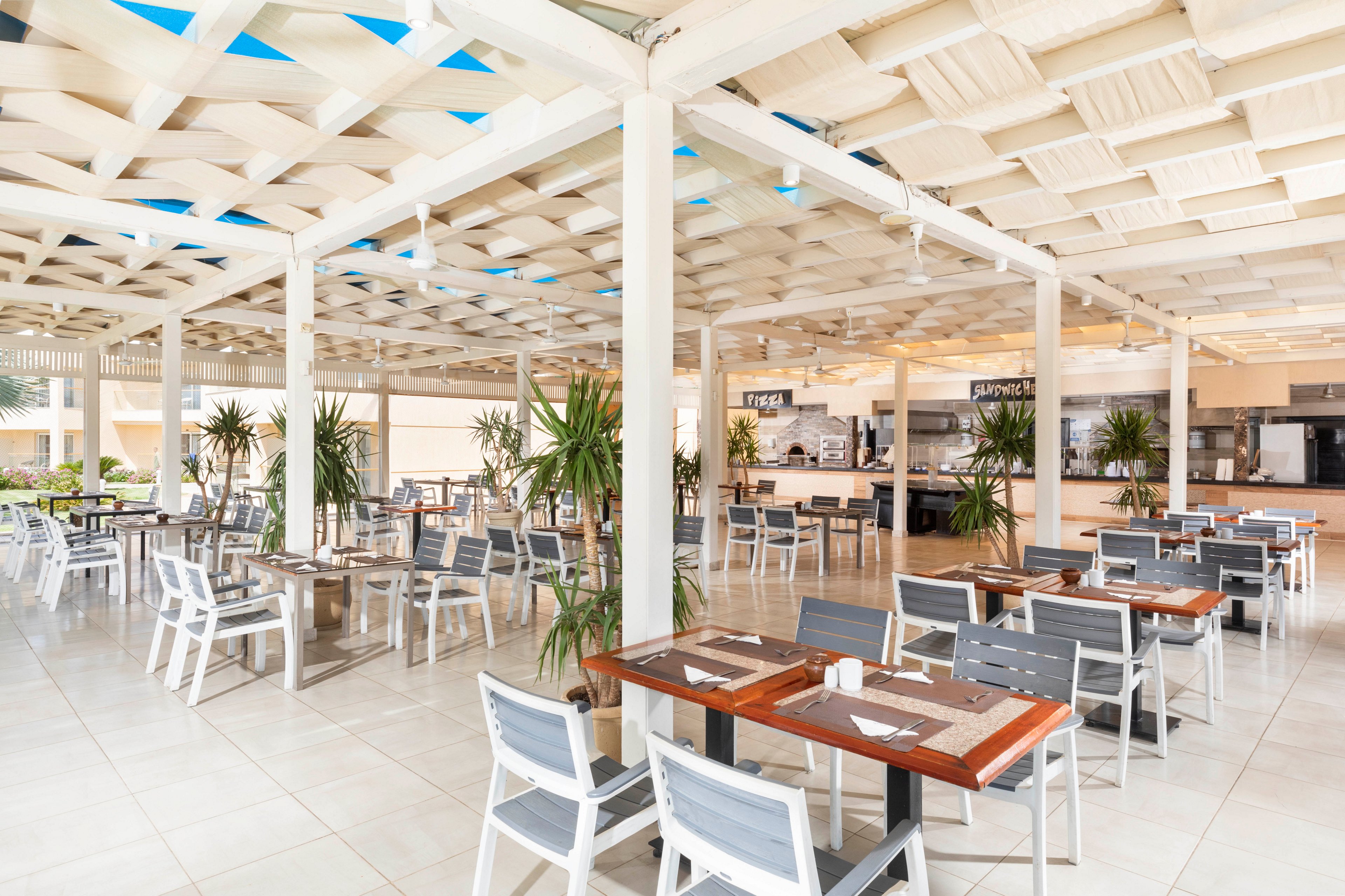 Pickalbatros Royal Moderna Resort