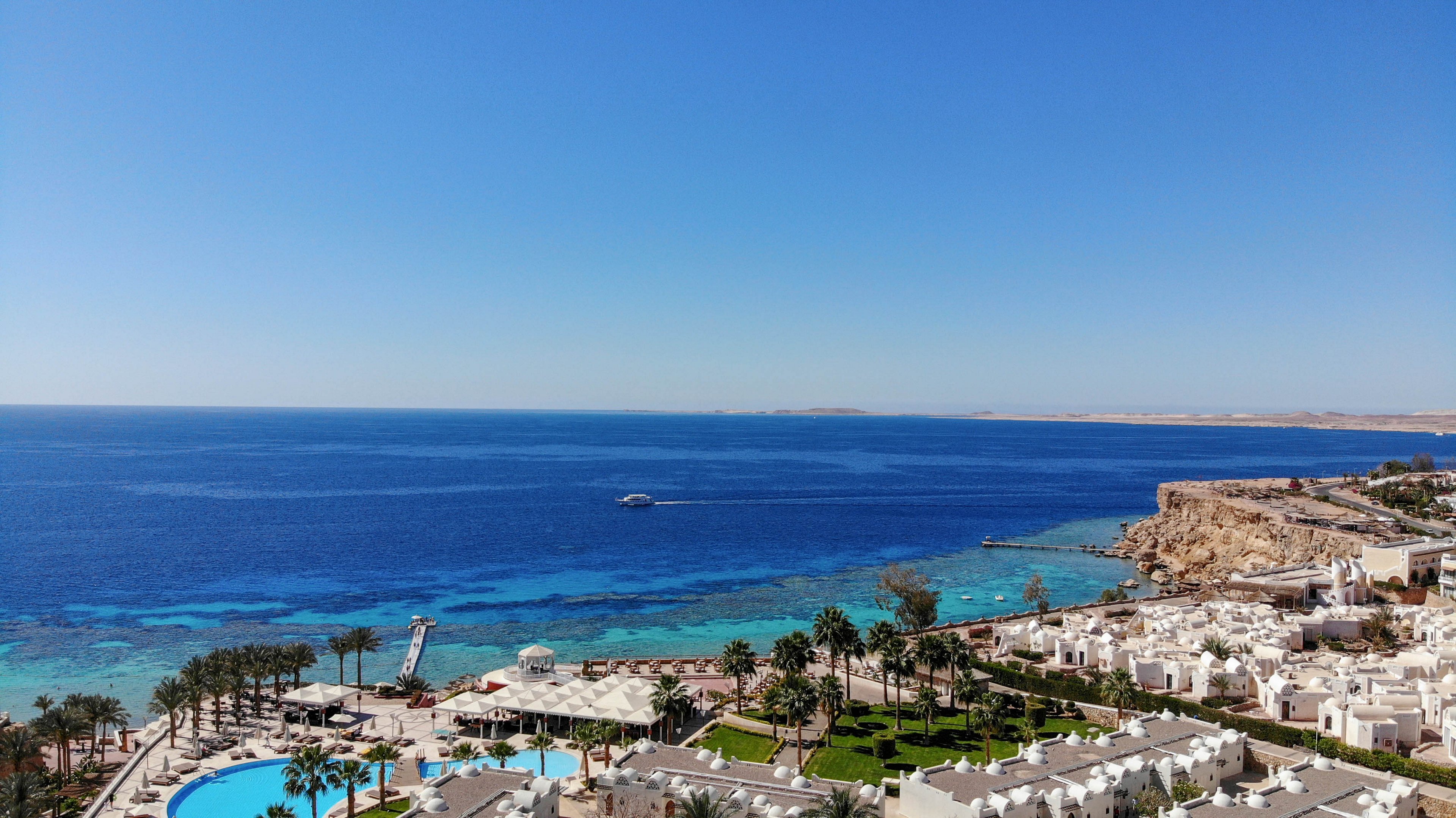 Reef Oasis Beach Resort