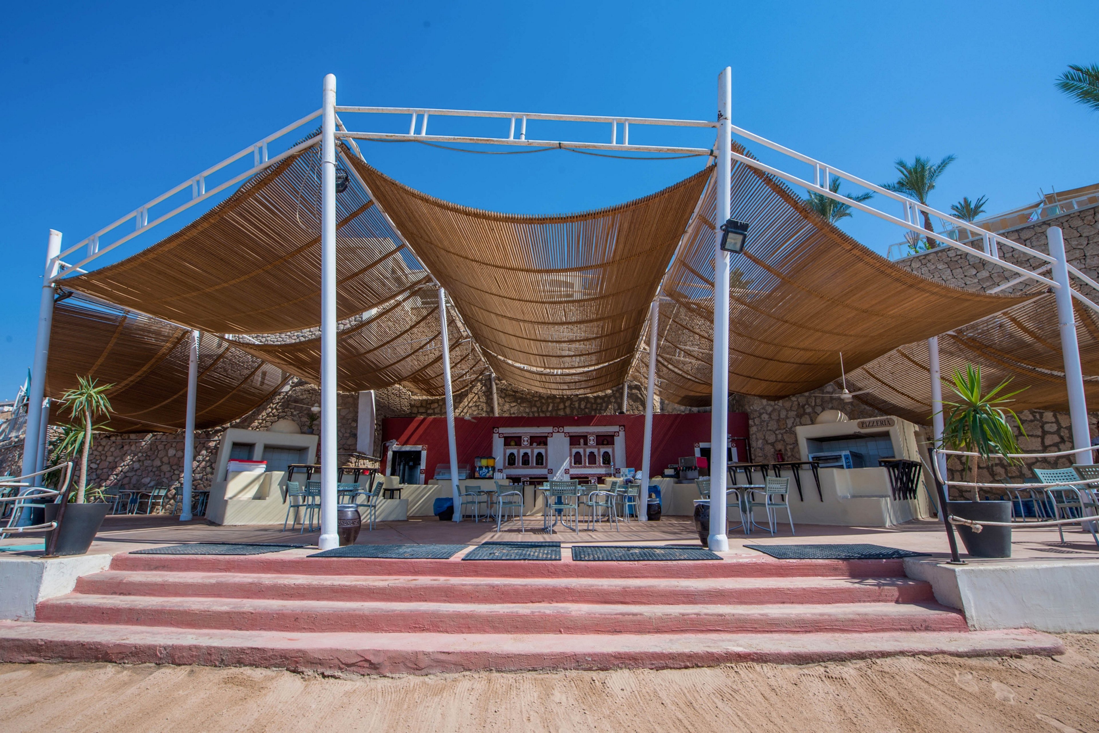 Reef Oasis Beach Resort