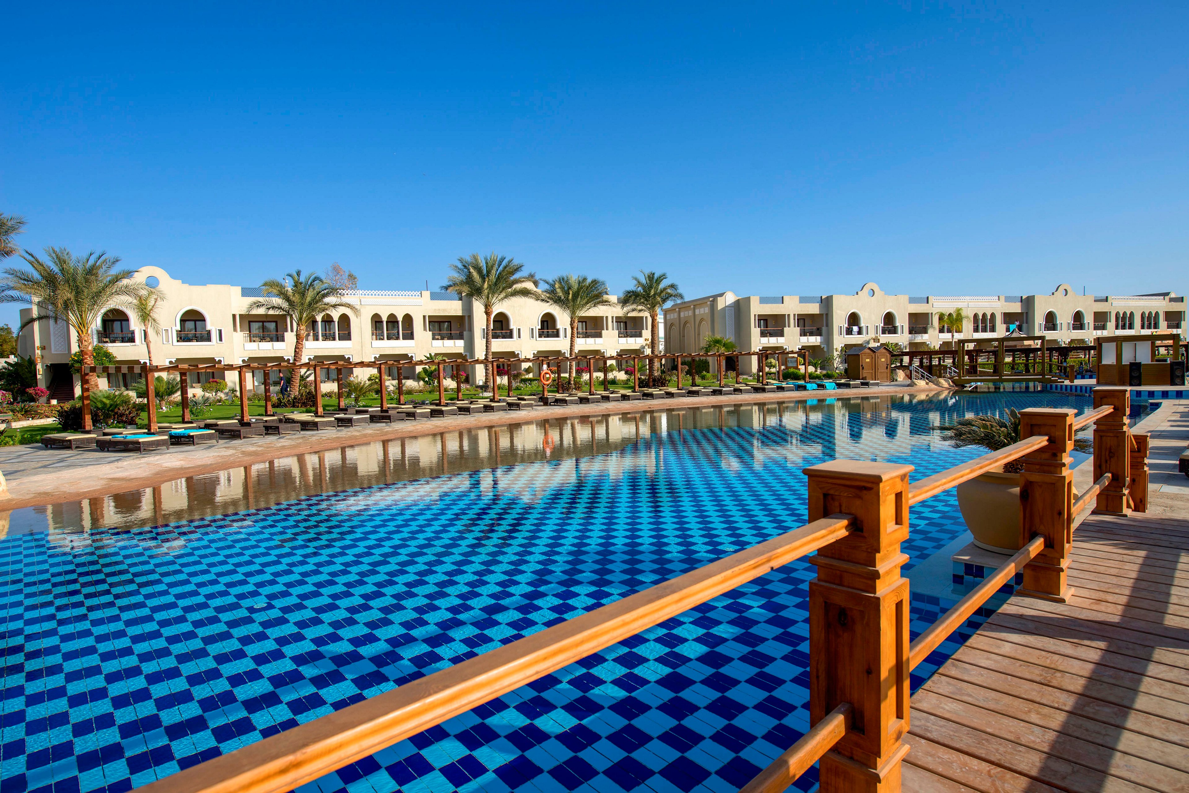 Sunrise Arabian Beach Resort