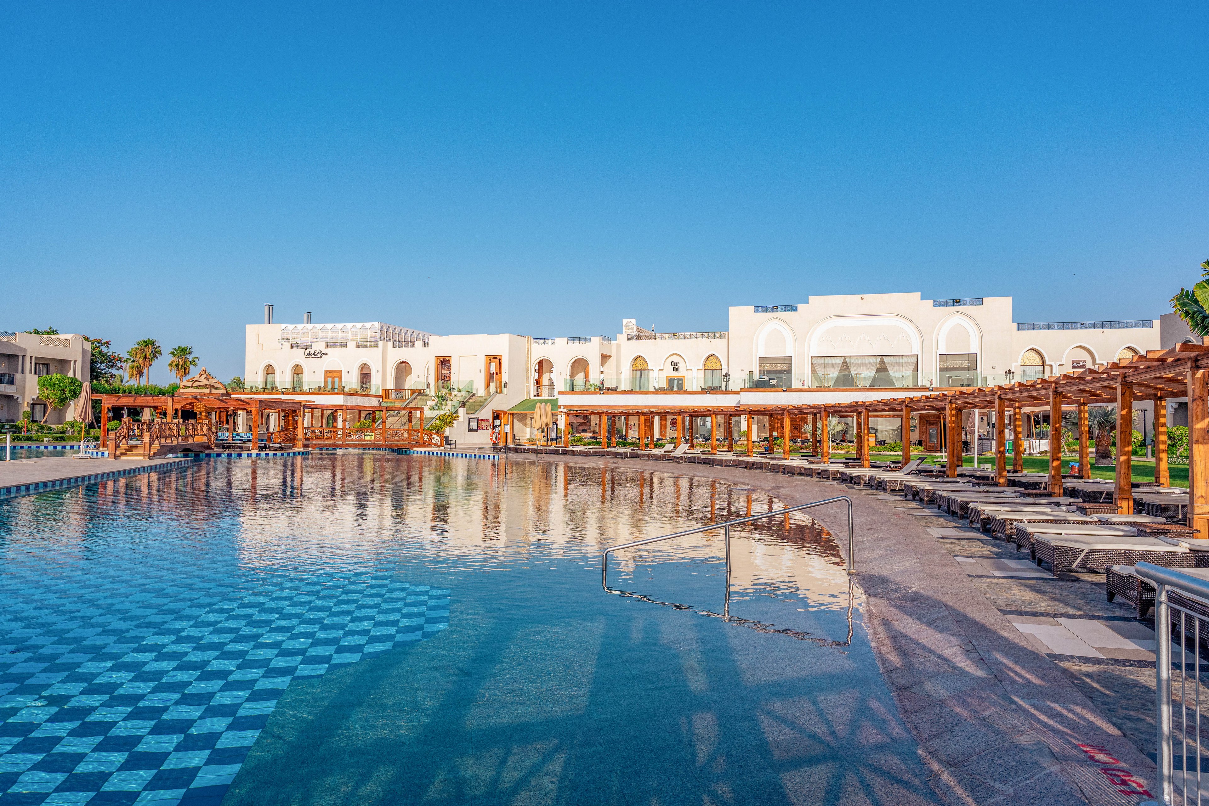 Sunrise Arabian Beach Resort