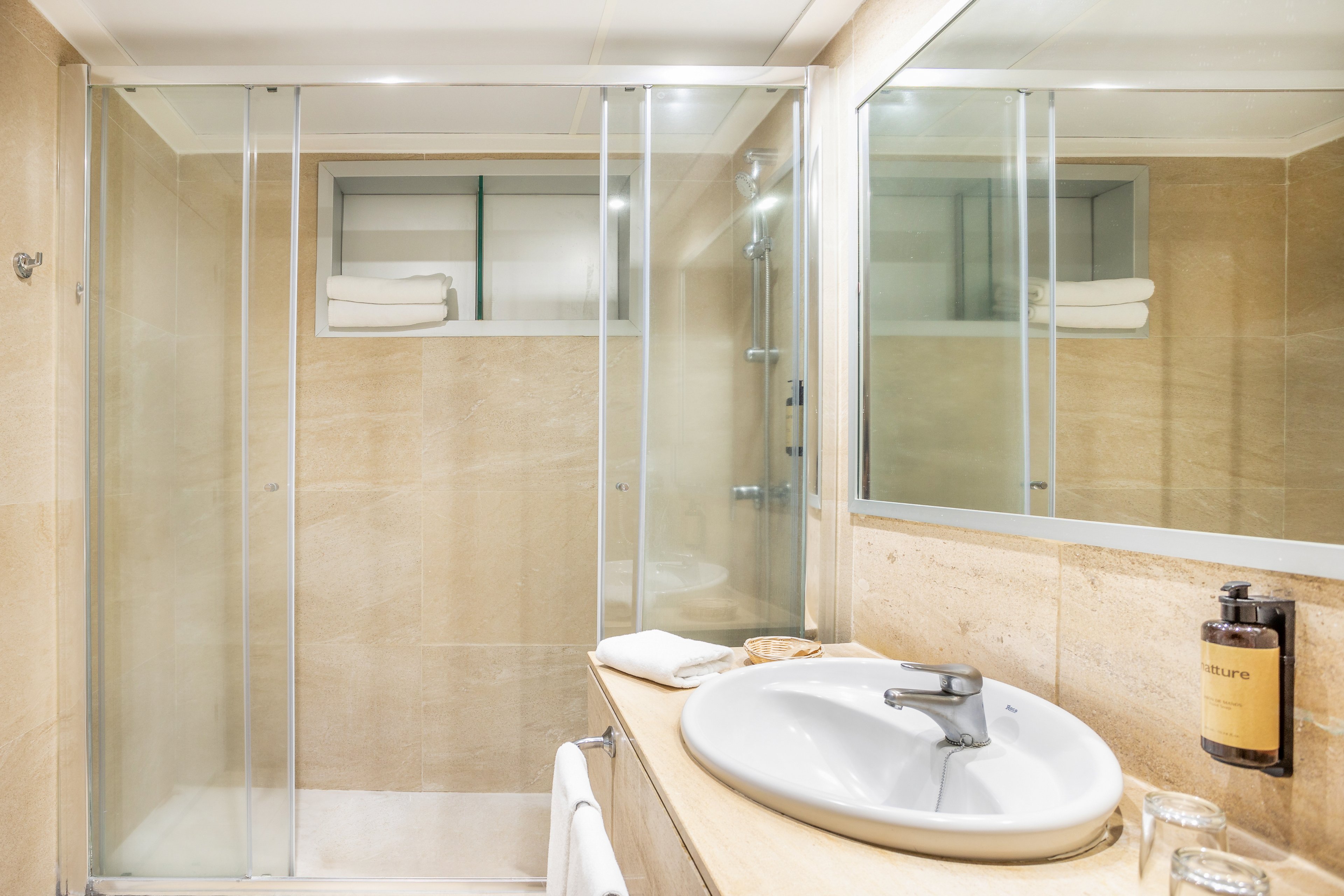 Paradise Park Fun Lifestyle Hotel