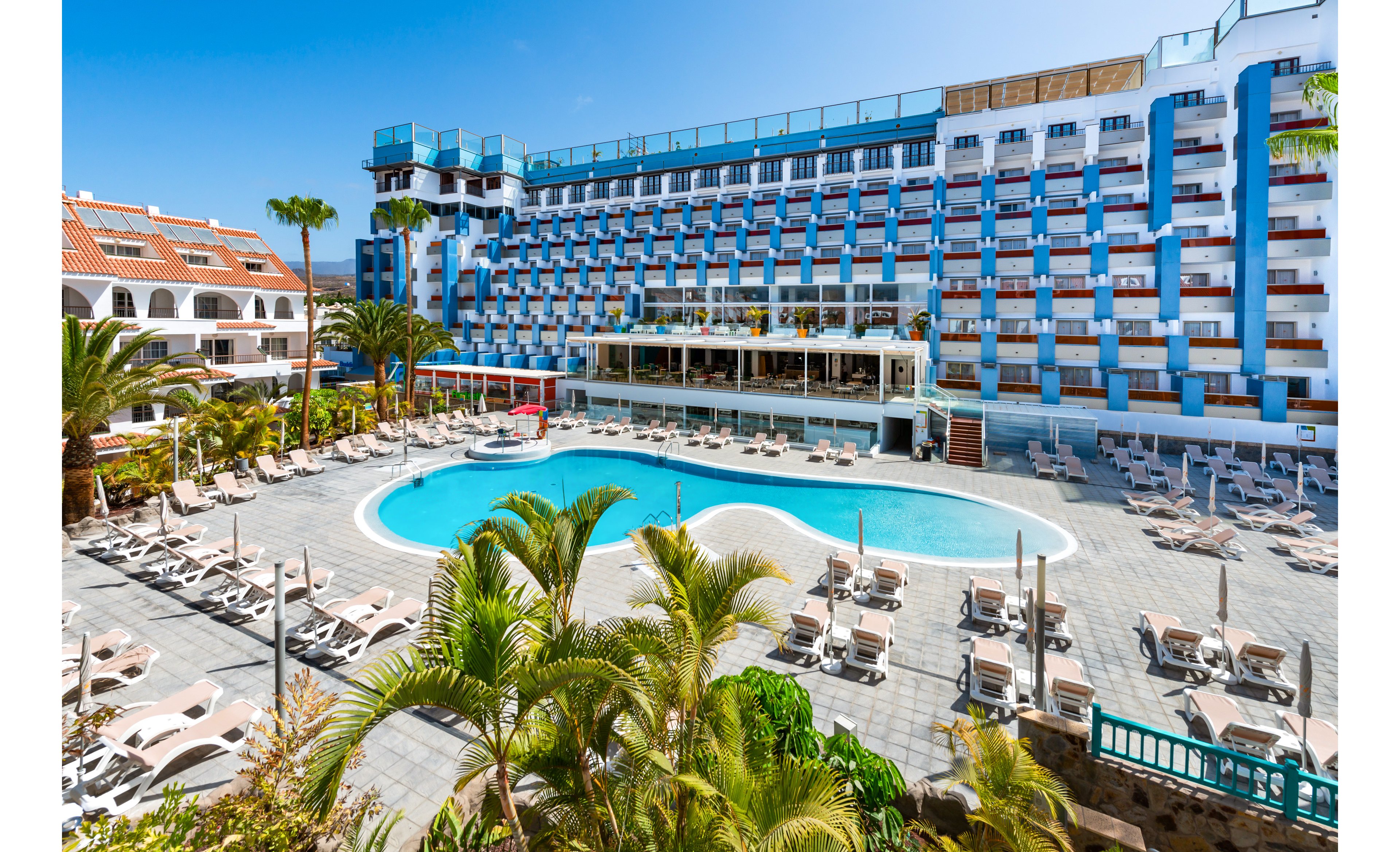 Paradise Park Fun Lifestyle Hotel