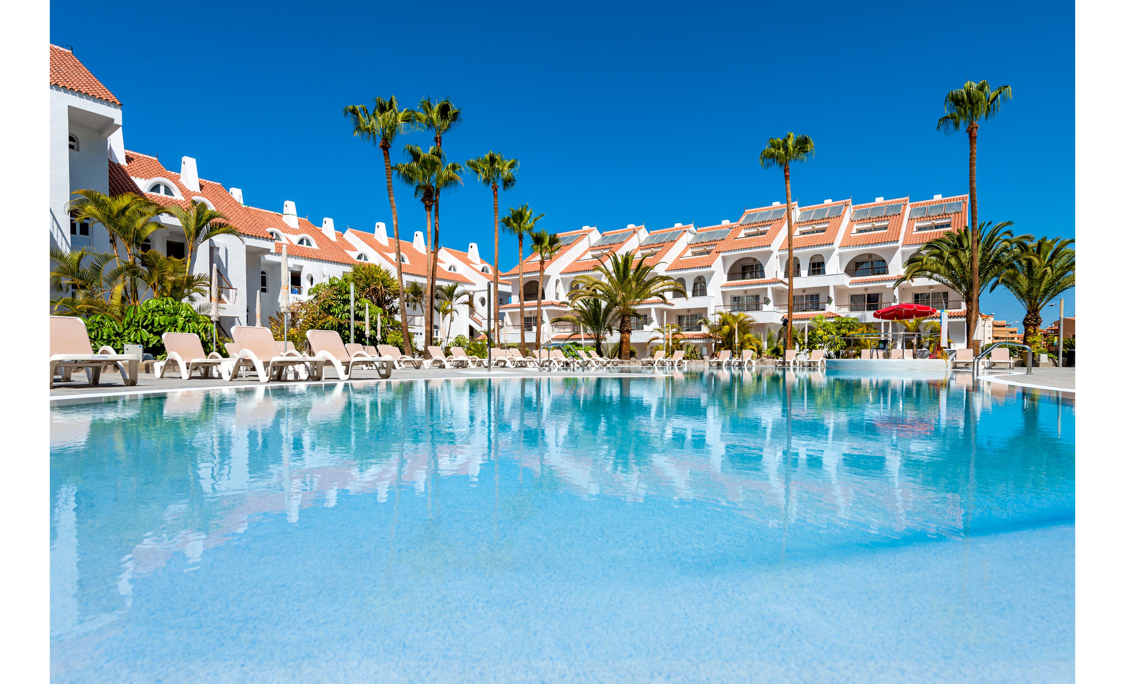 Paradise Park Fun Lifestyle Hotel