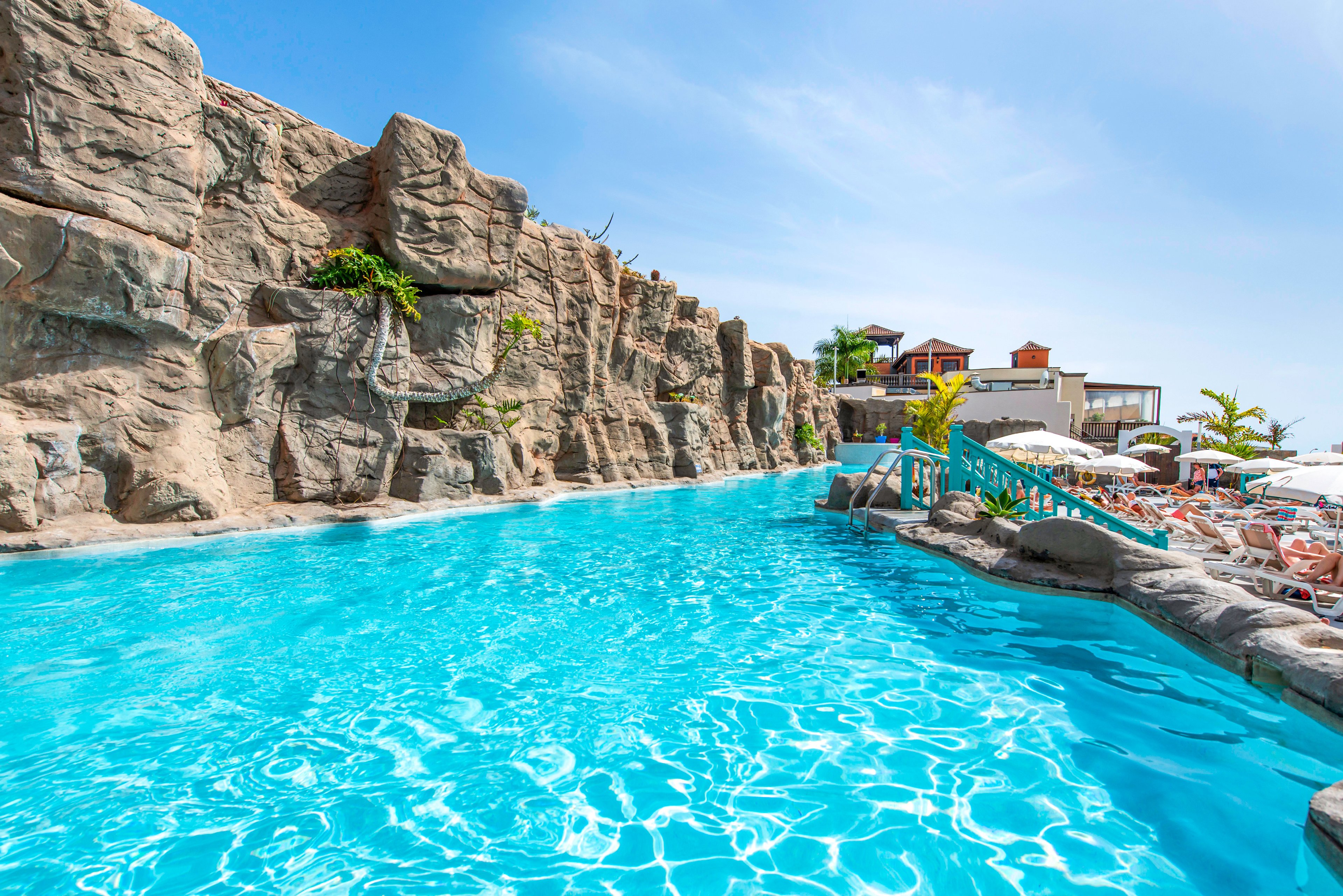 Paradise Park Fun Lifestyle Hotel