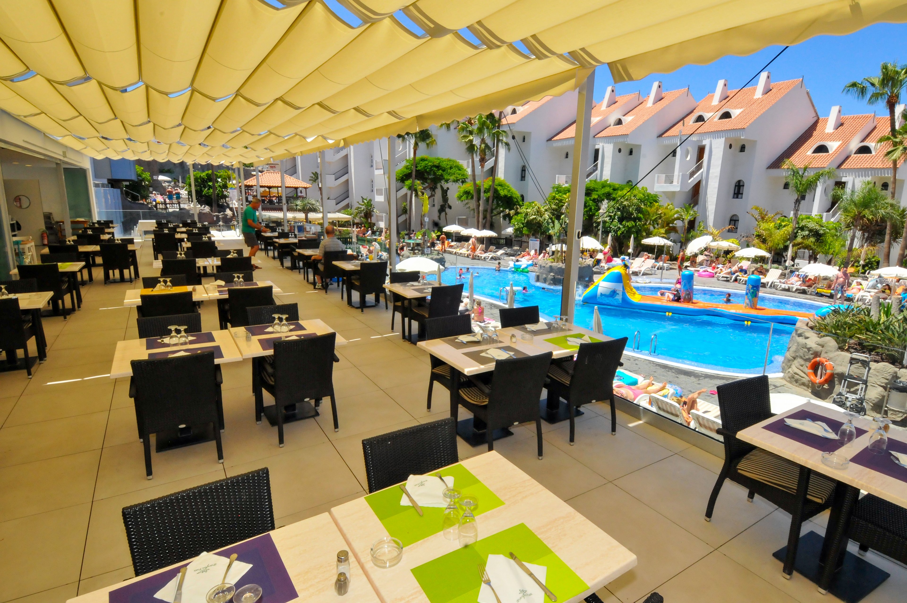 Paradise Park Fun Lifestyle Hotel