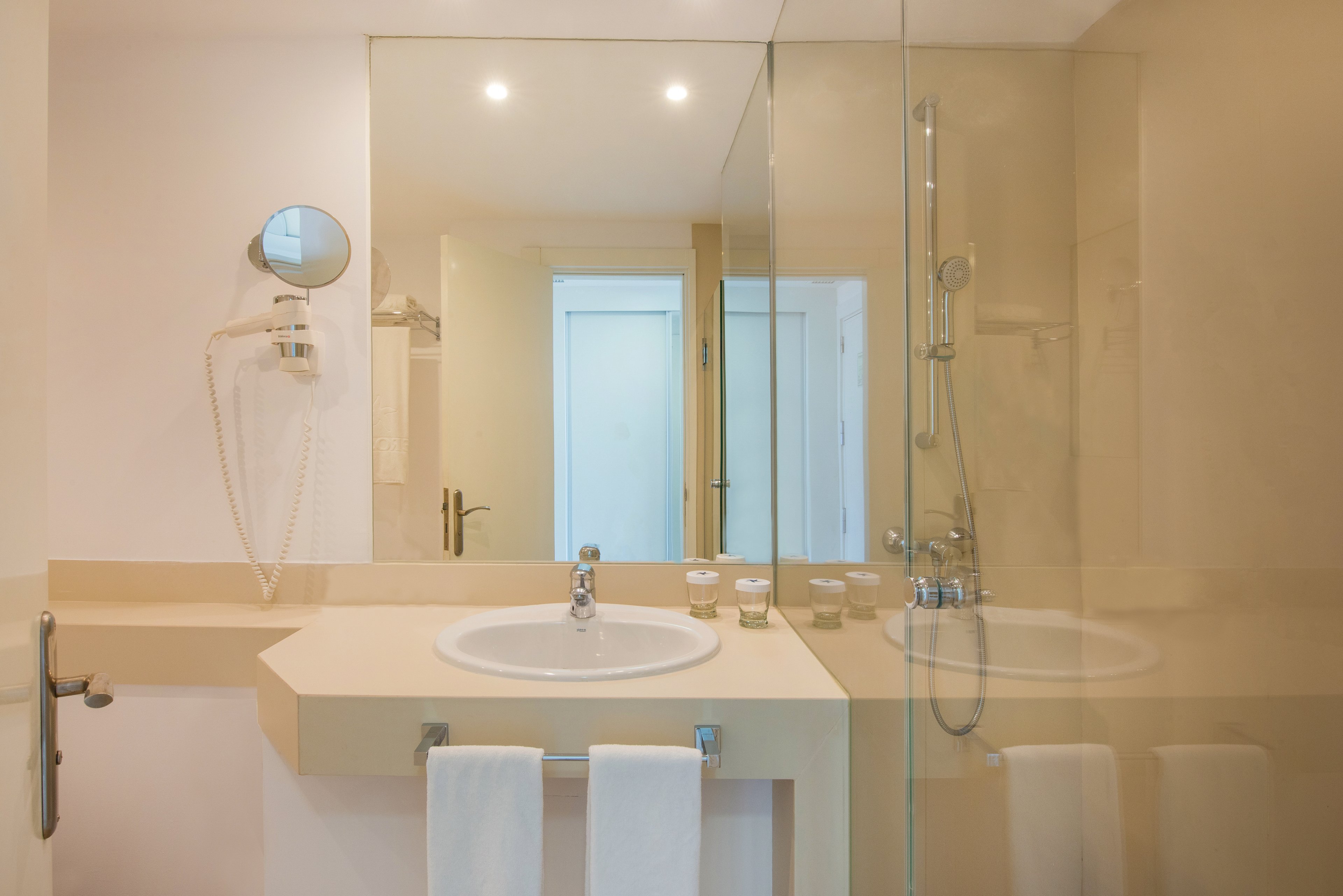 Iberostar Waves Bouganville Playa