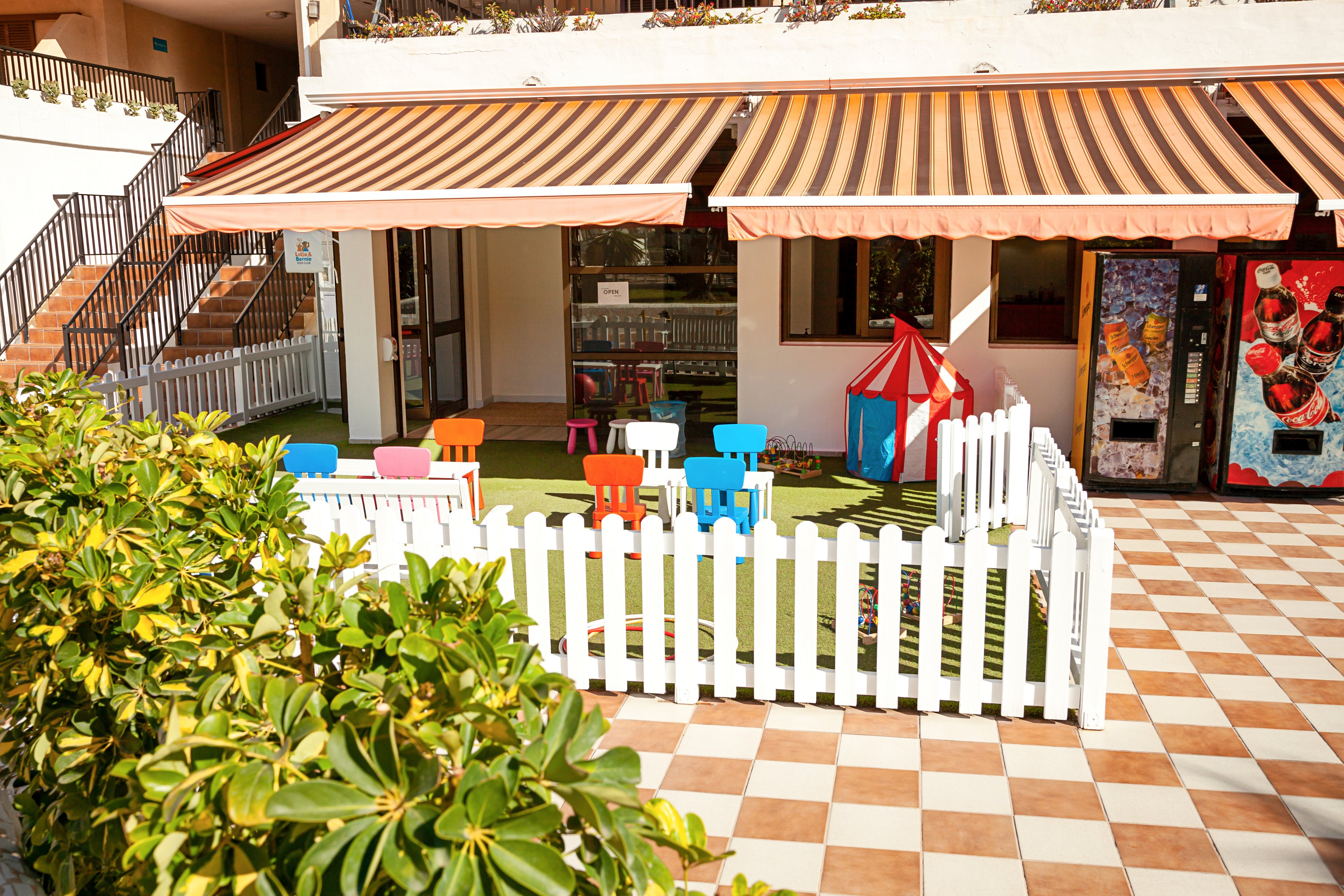 Coral Compostela Beach