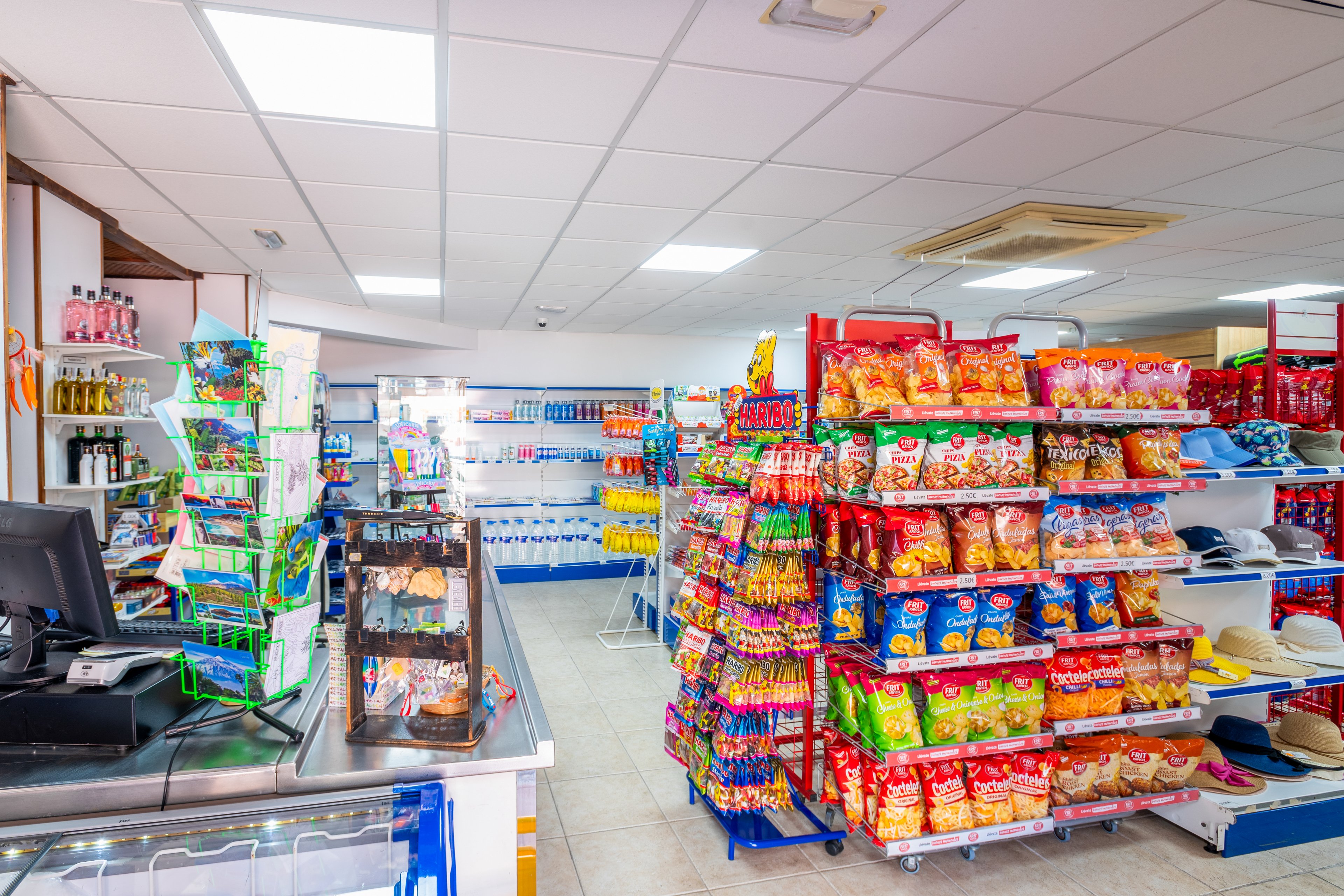 Granada Park Apartments & Siam Park Waterpark