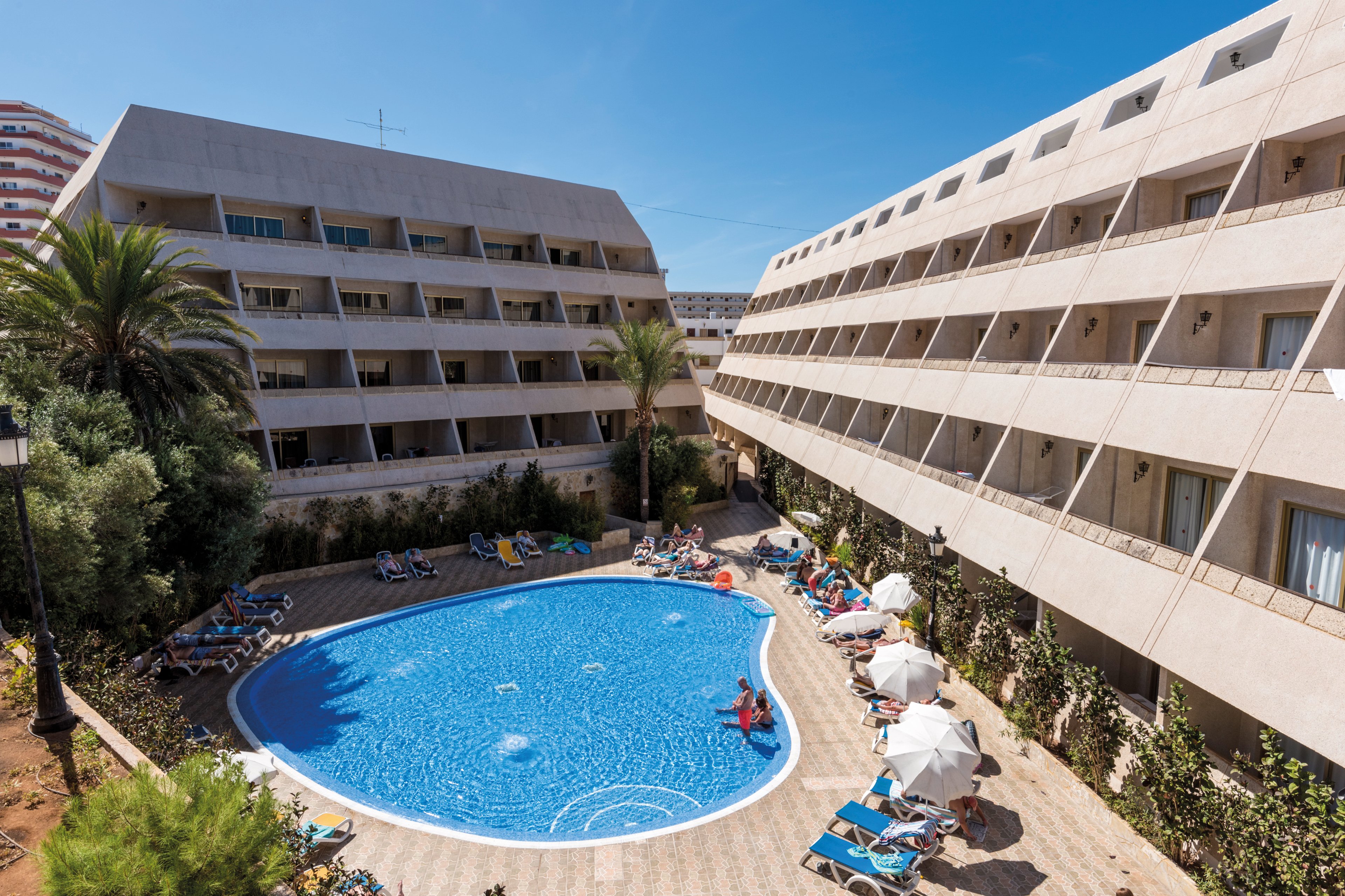 Aparthotel Las Piramides