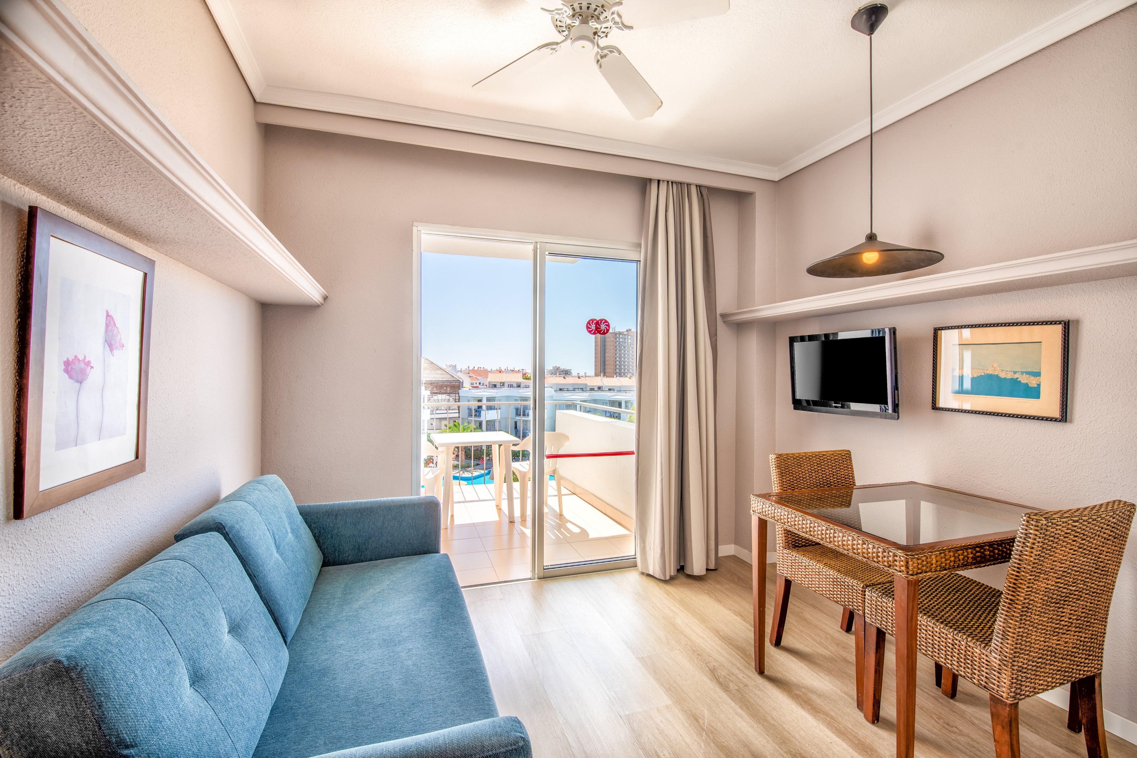 HG Tenerife Sur Apartments
