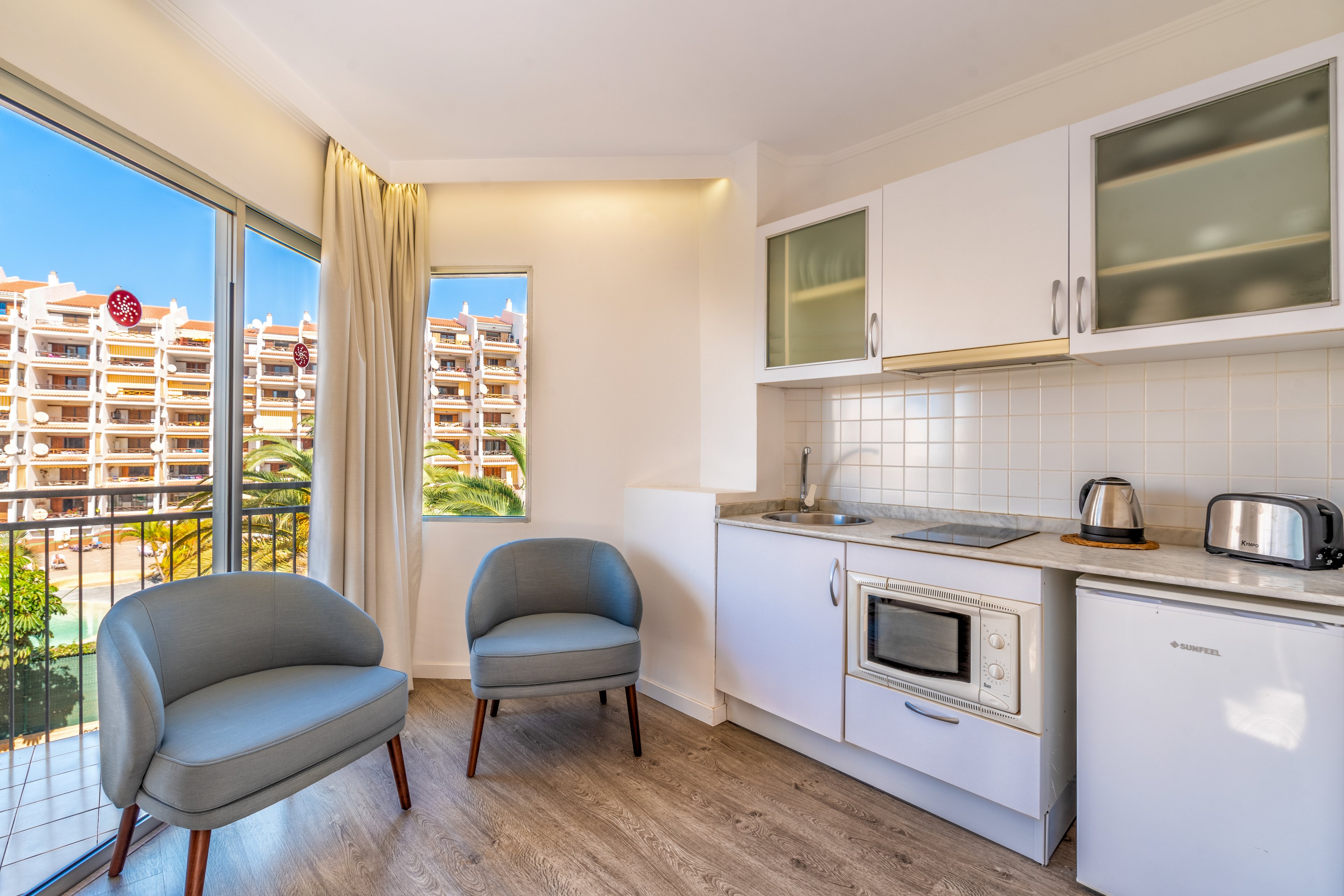 HG Tenerife Sur Apartments