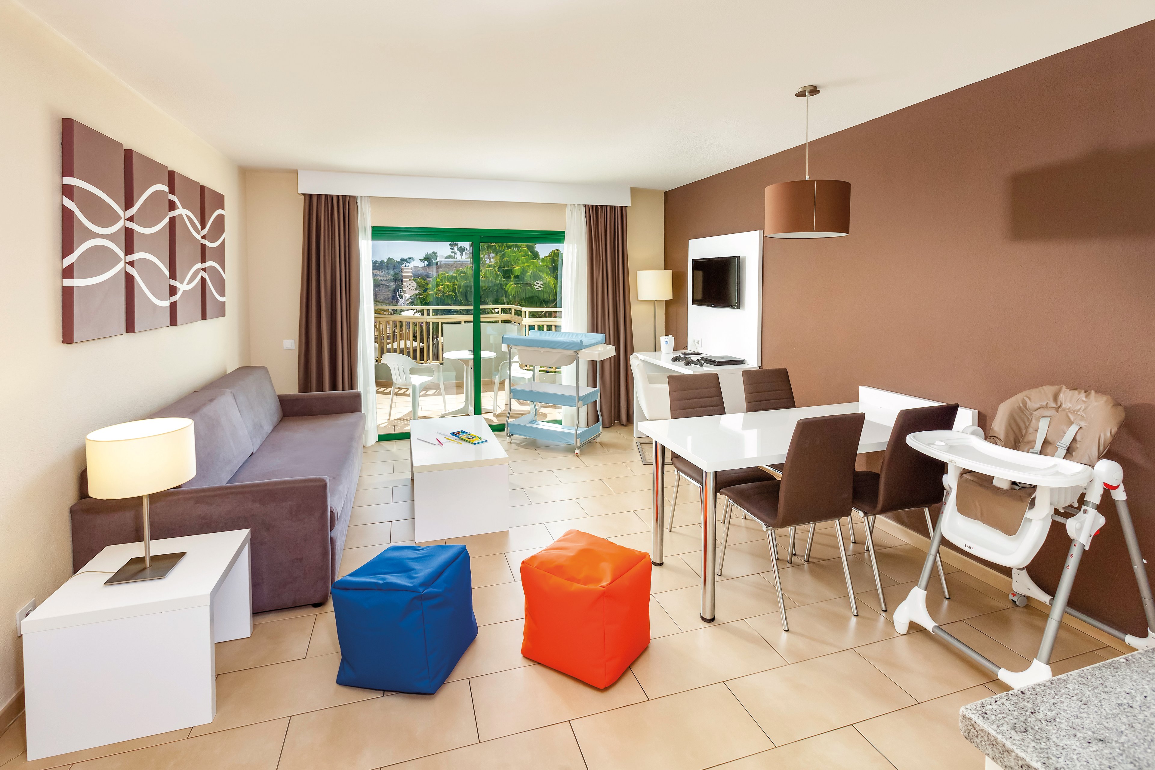 Playaolid Suites & Apartments