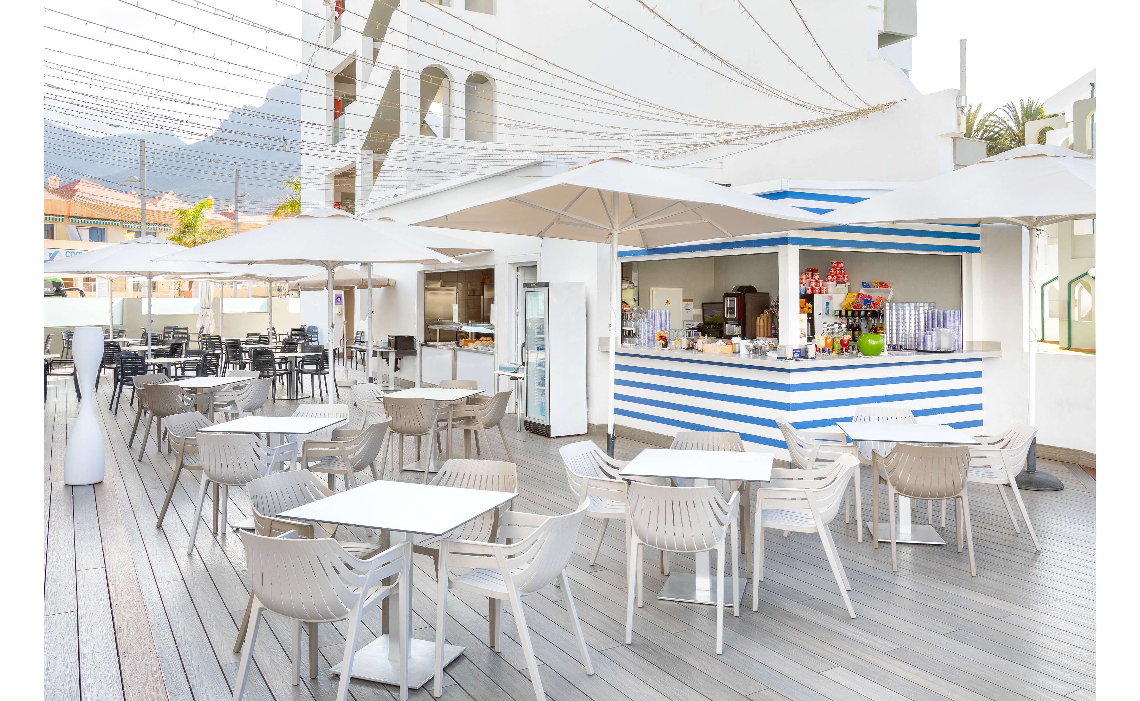 Playaolid Suites & Apartments