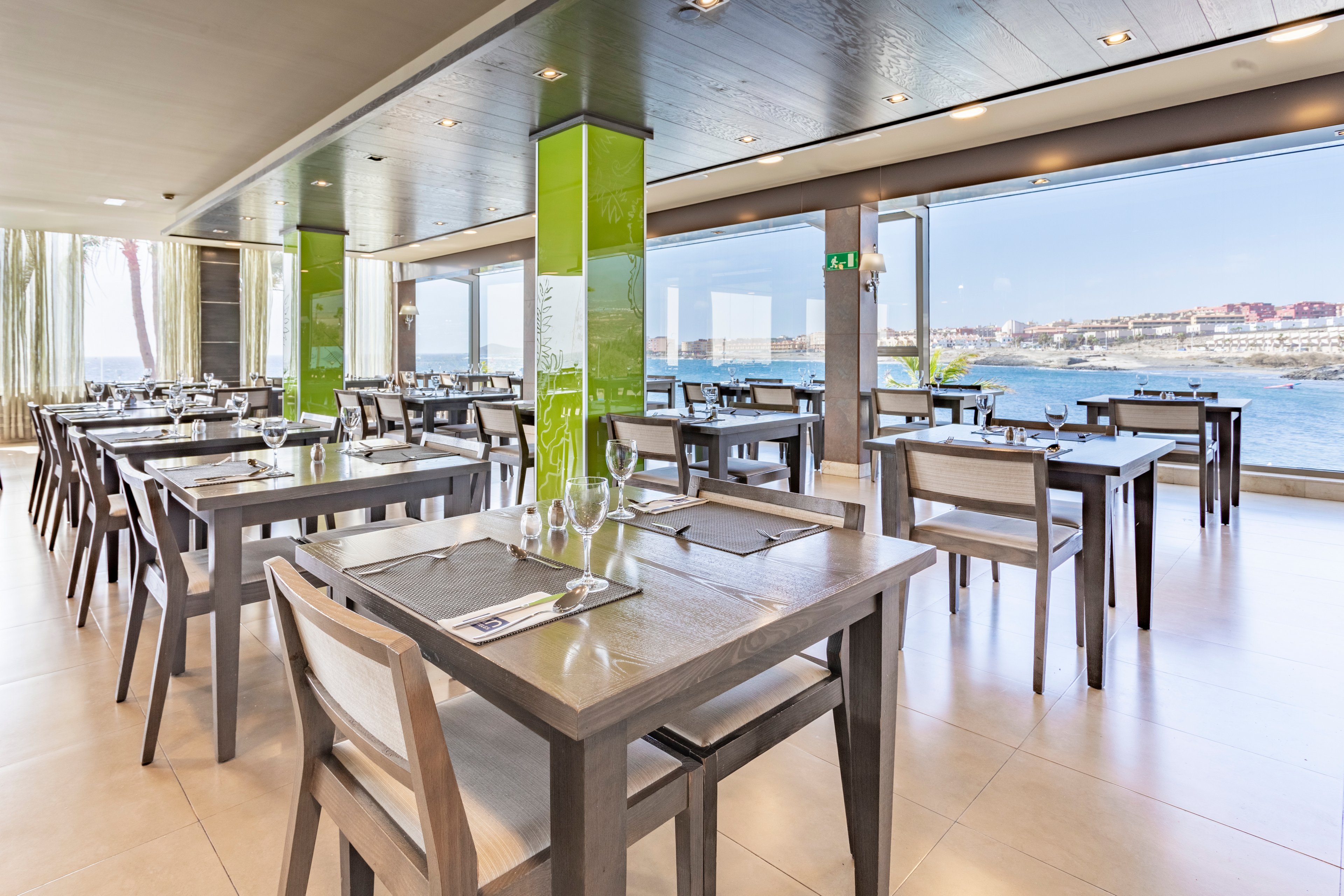 Arenas Del Mar Hotel