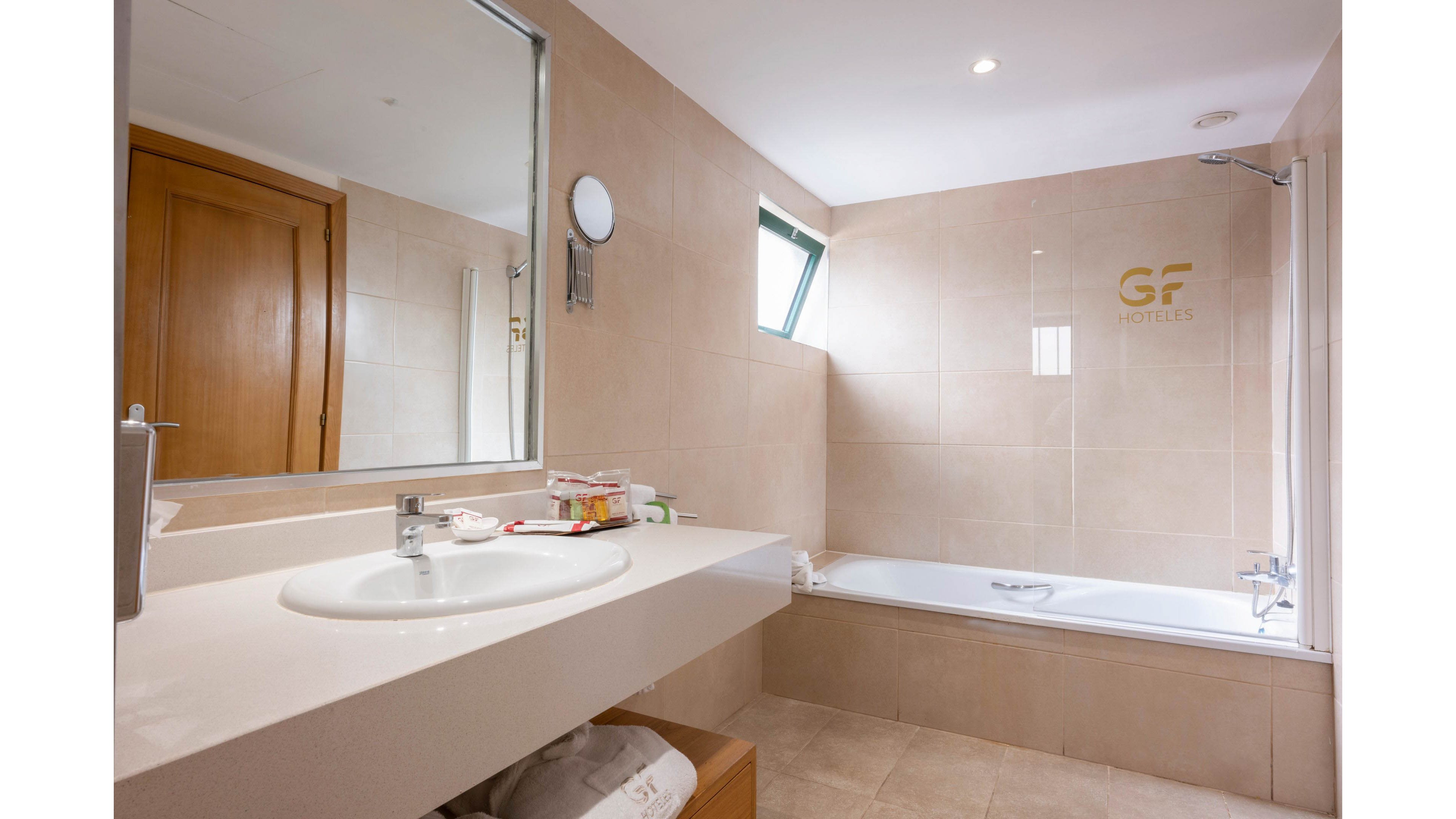 GF Isabel & Siam Park Waterpark