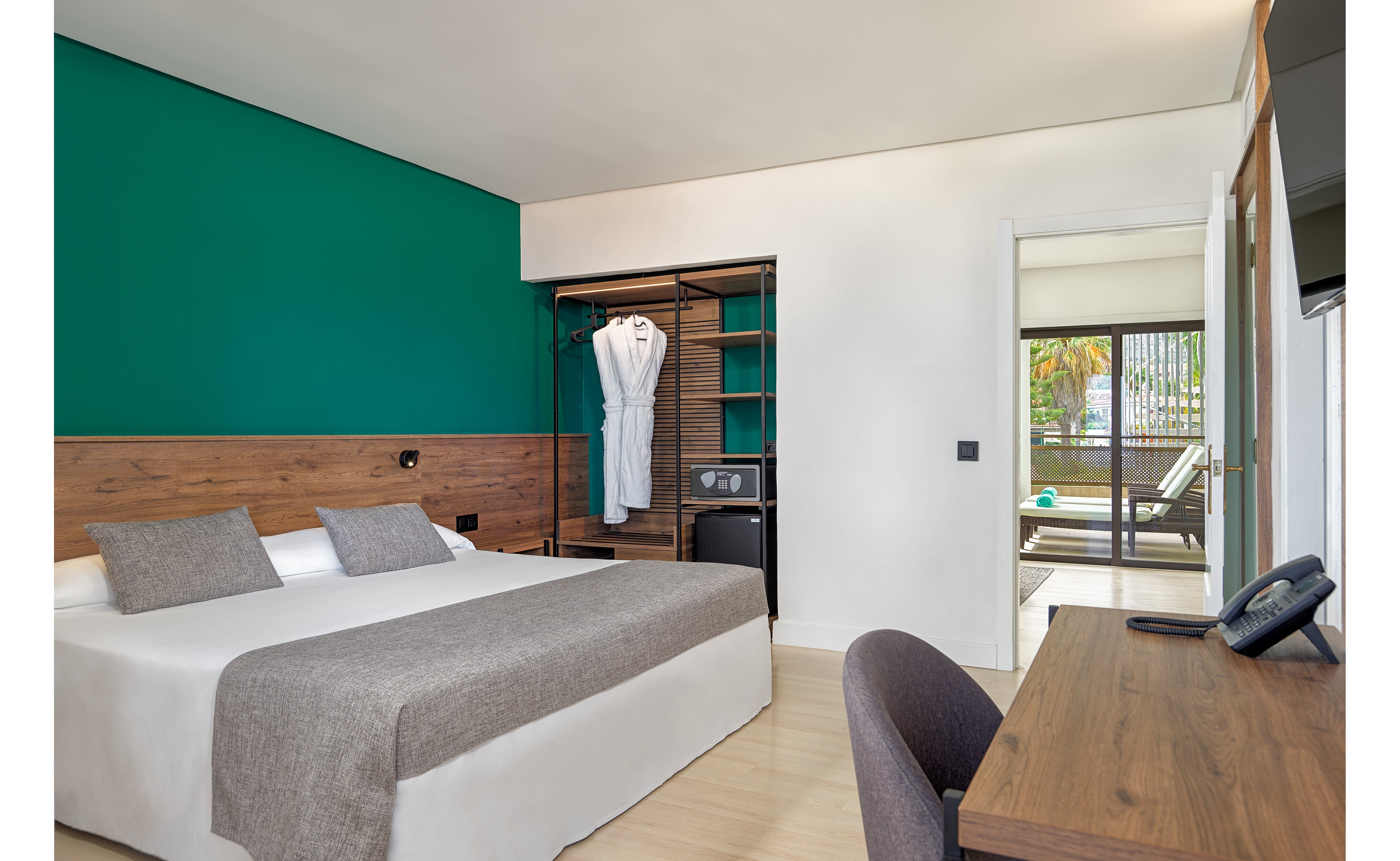 FERGUS Puerto de la Cruz