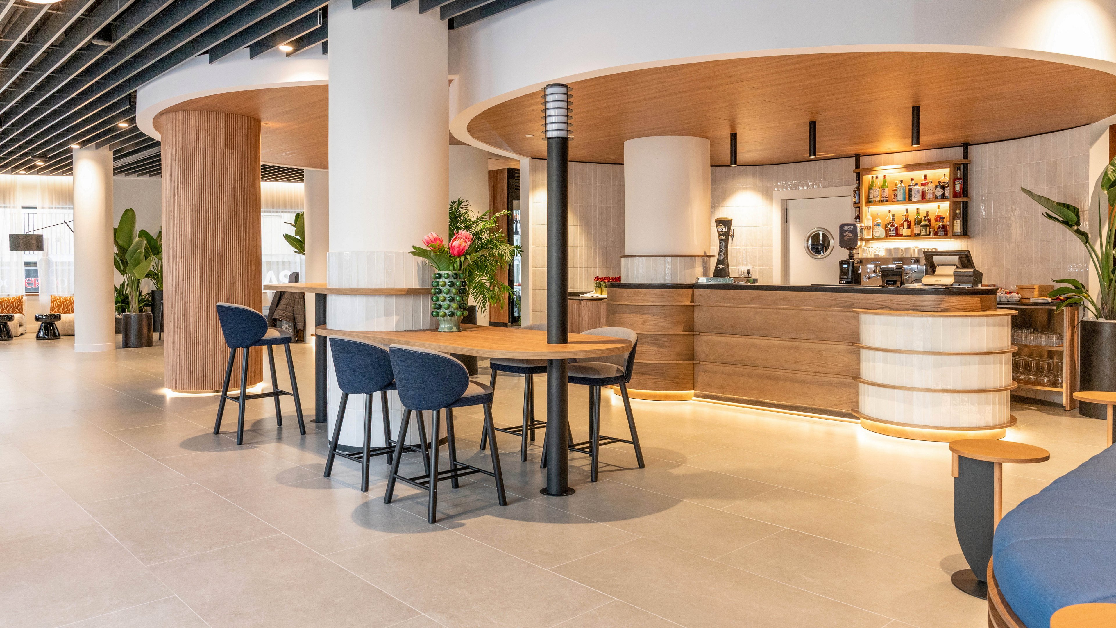 Barcelo Santa Cruz Contemporaneo