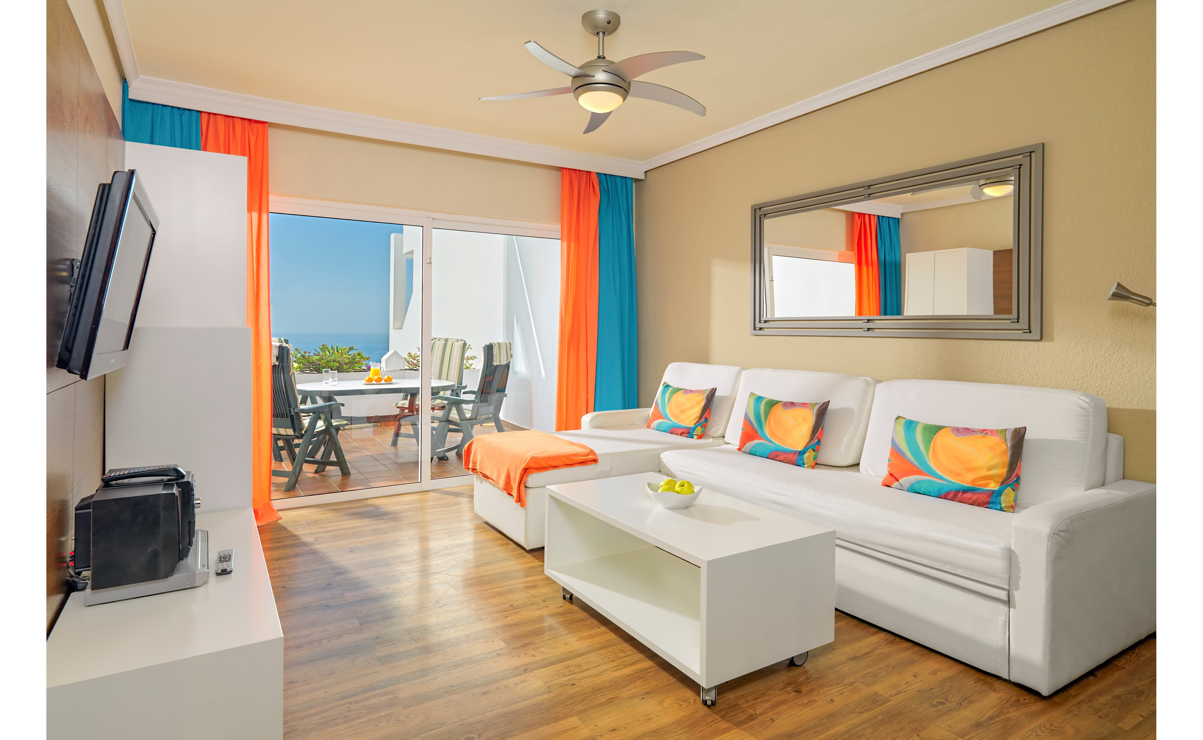 Regency Torviscas Apartments & Suites