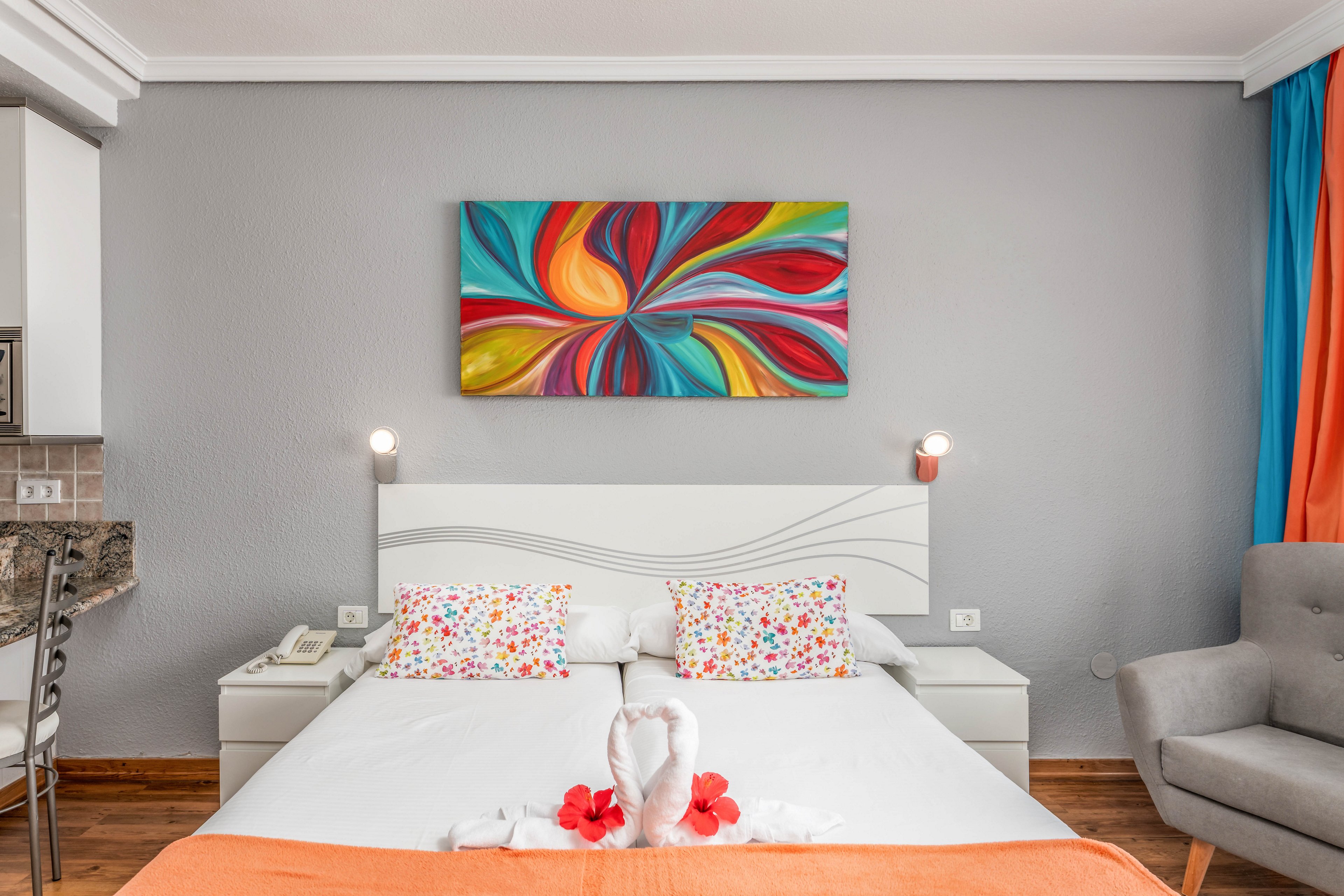 Regency Torviscas Apartments & Suites