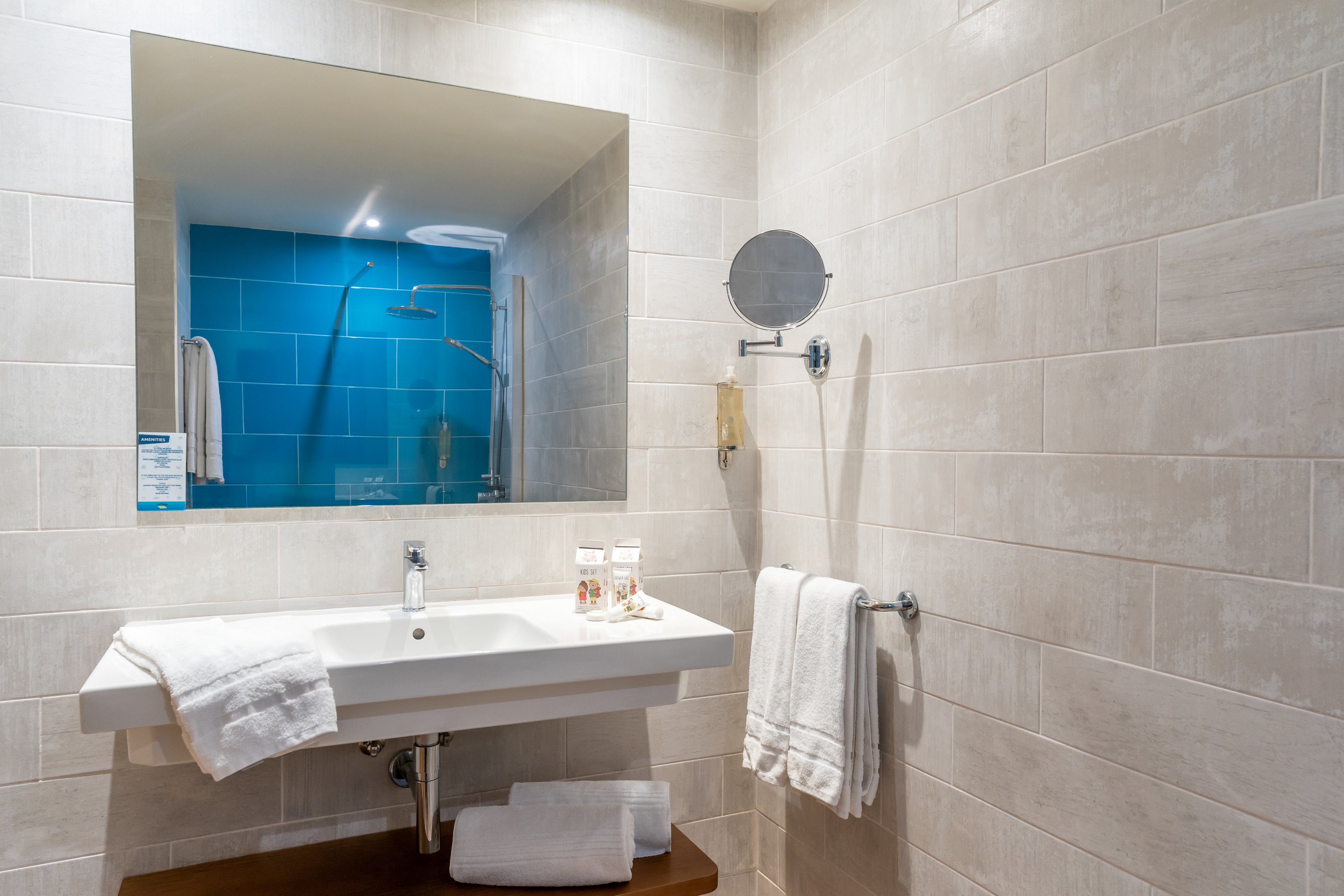 HOVIMA La Pinta Beachfront Family Hotel