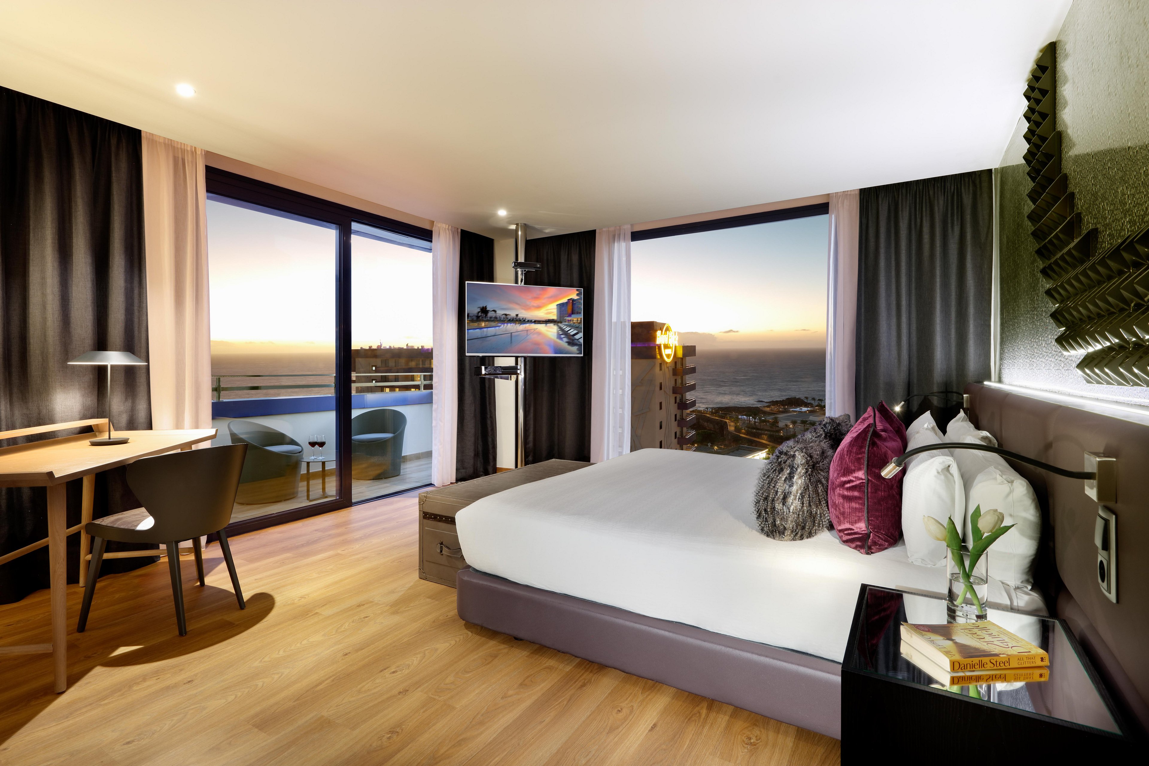 Hard Rock Hotel Tenerife