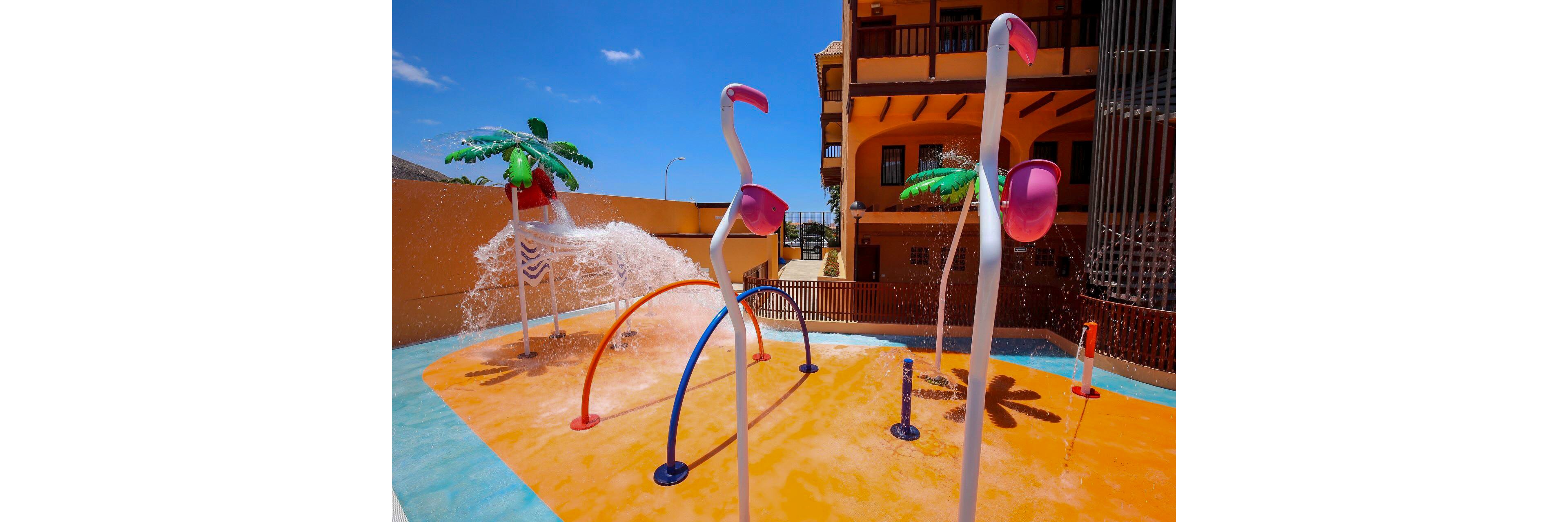 Coral Los Alisios & Siam Park Waterpark