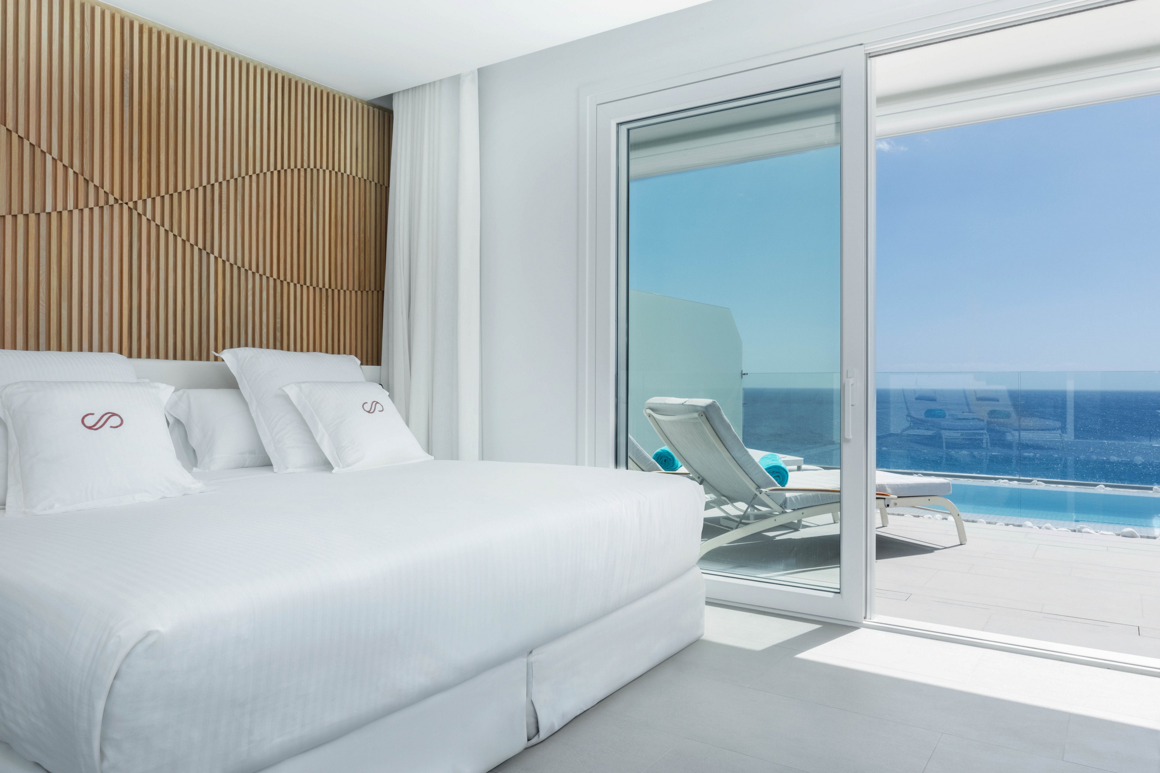 Royal Hideaway Corales Suites