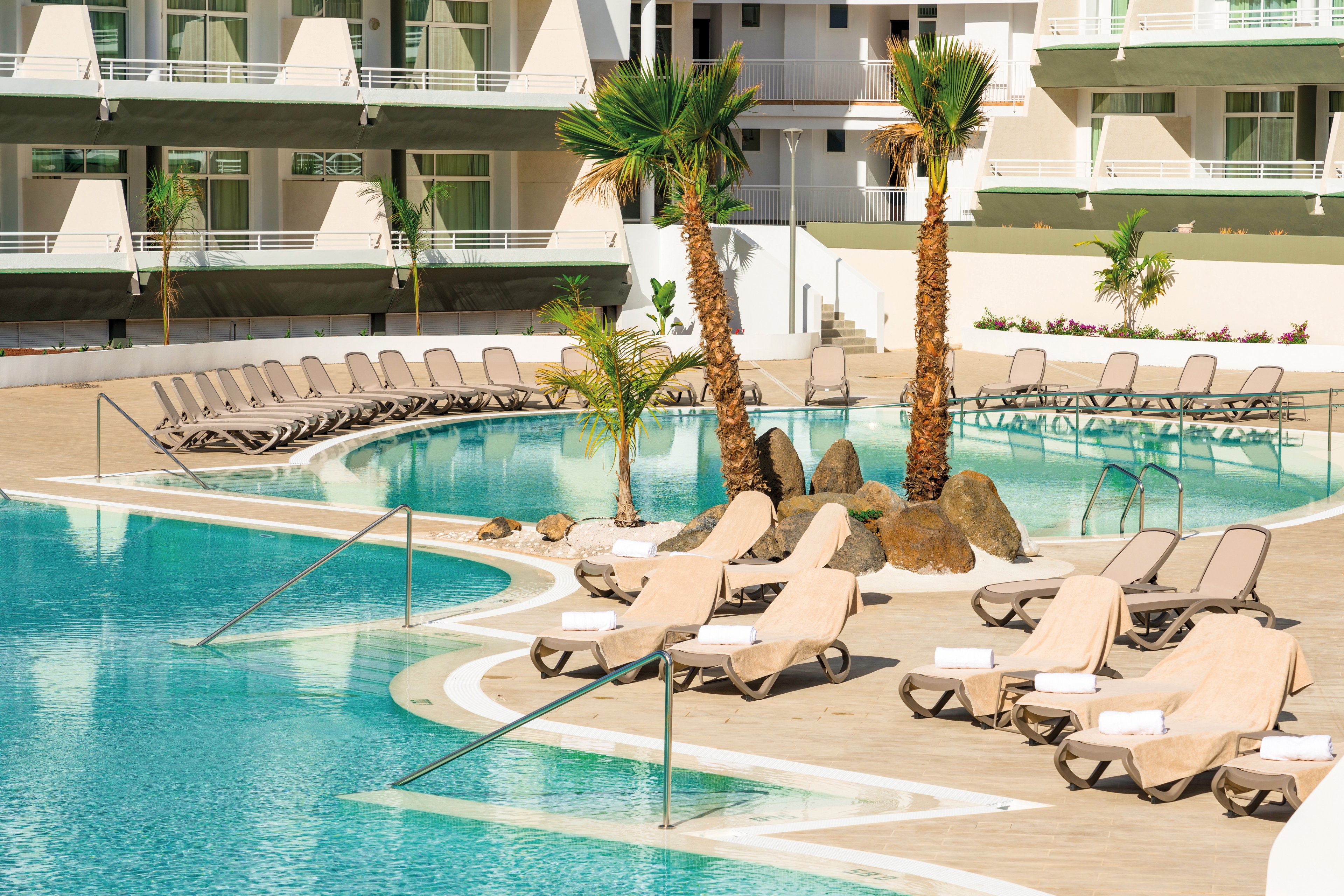 Gara Suites Golf & Spa