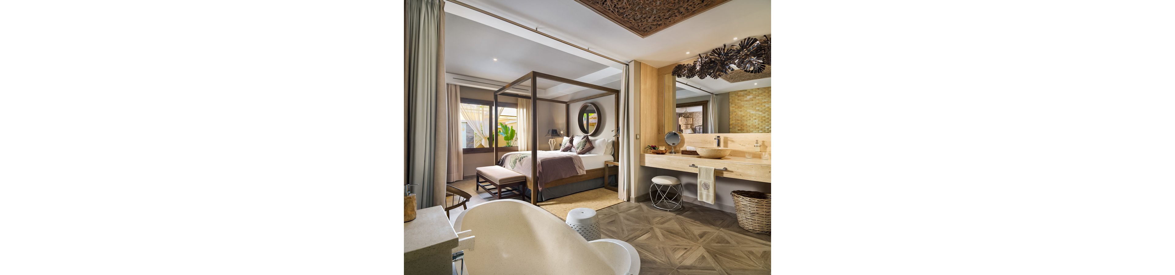 Royal River Luxury Hotel