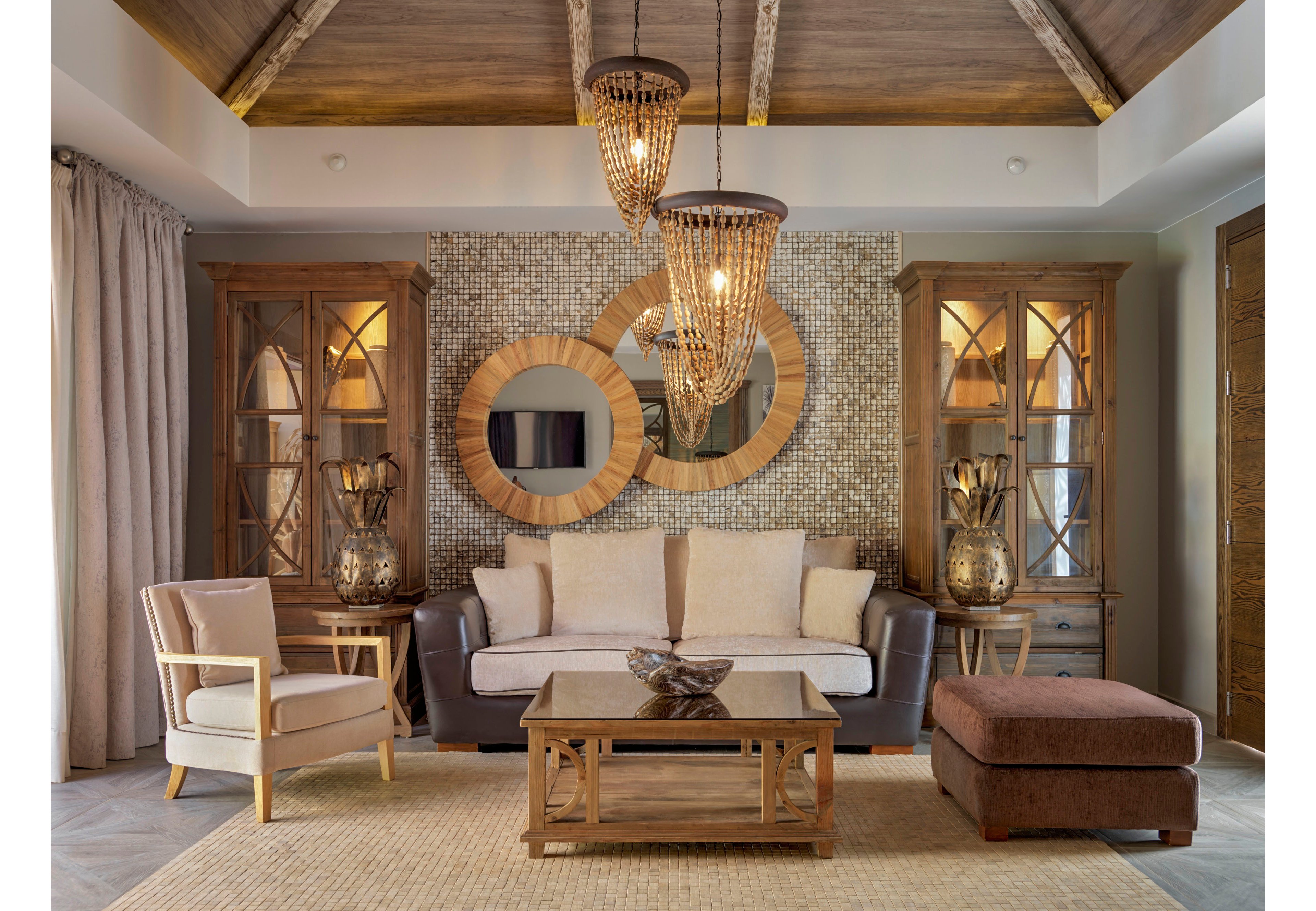 Royal River Luxury Hotel