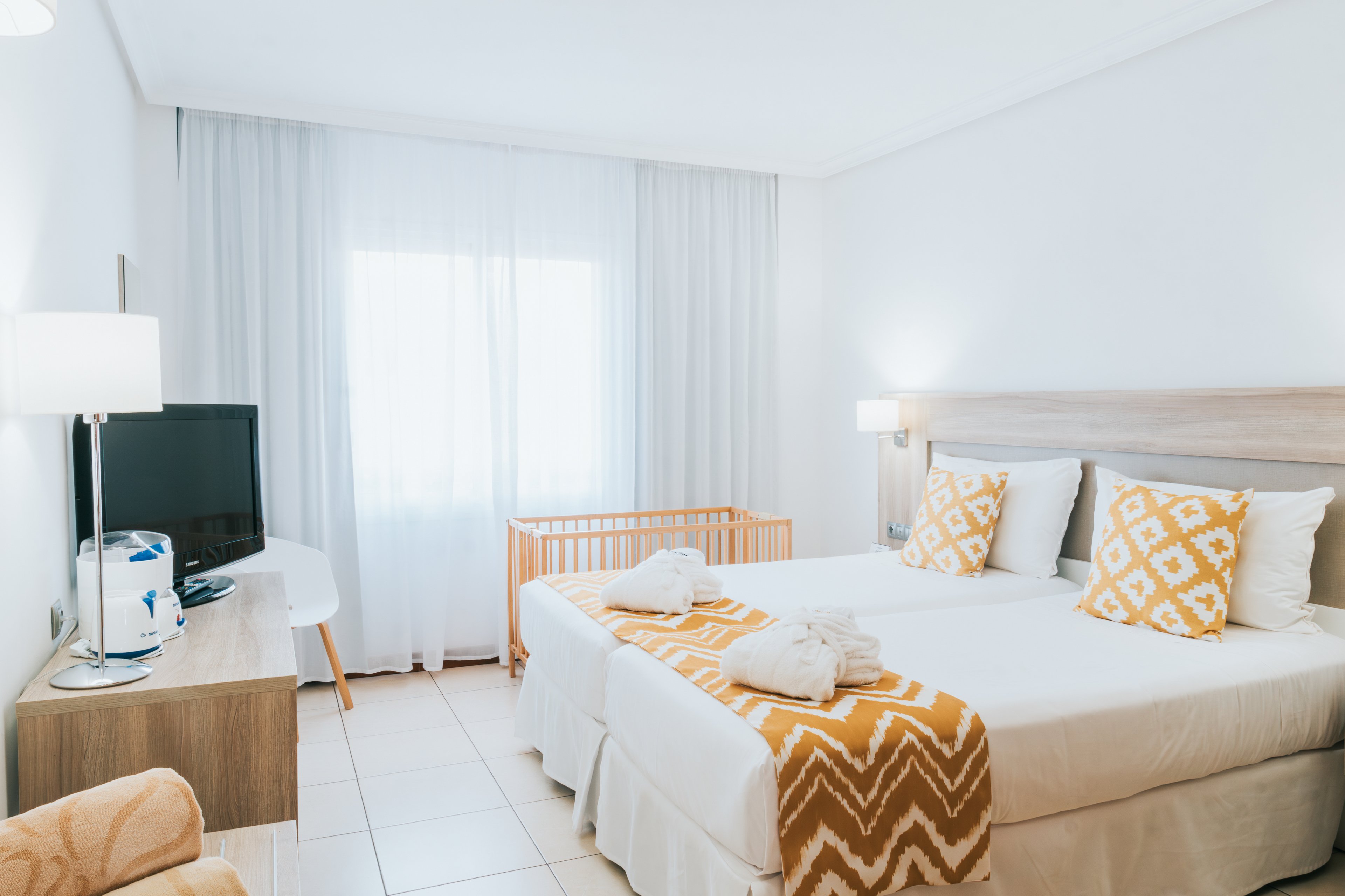 Landmar Costa Los Gigantes Family Resort