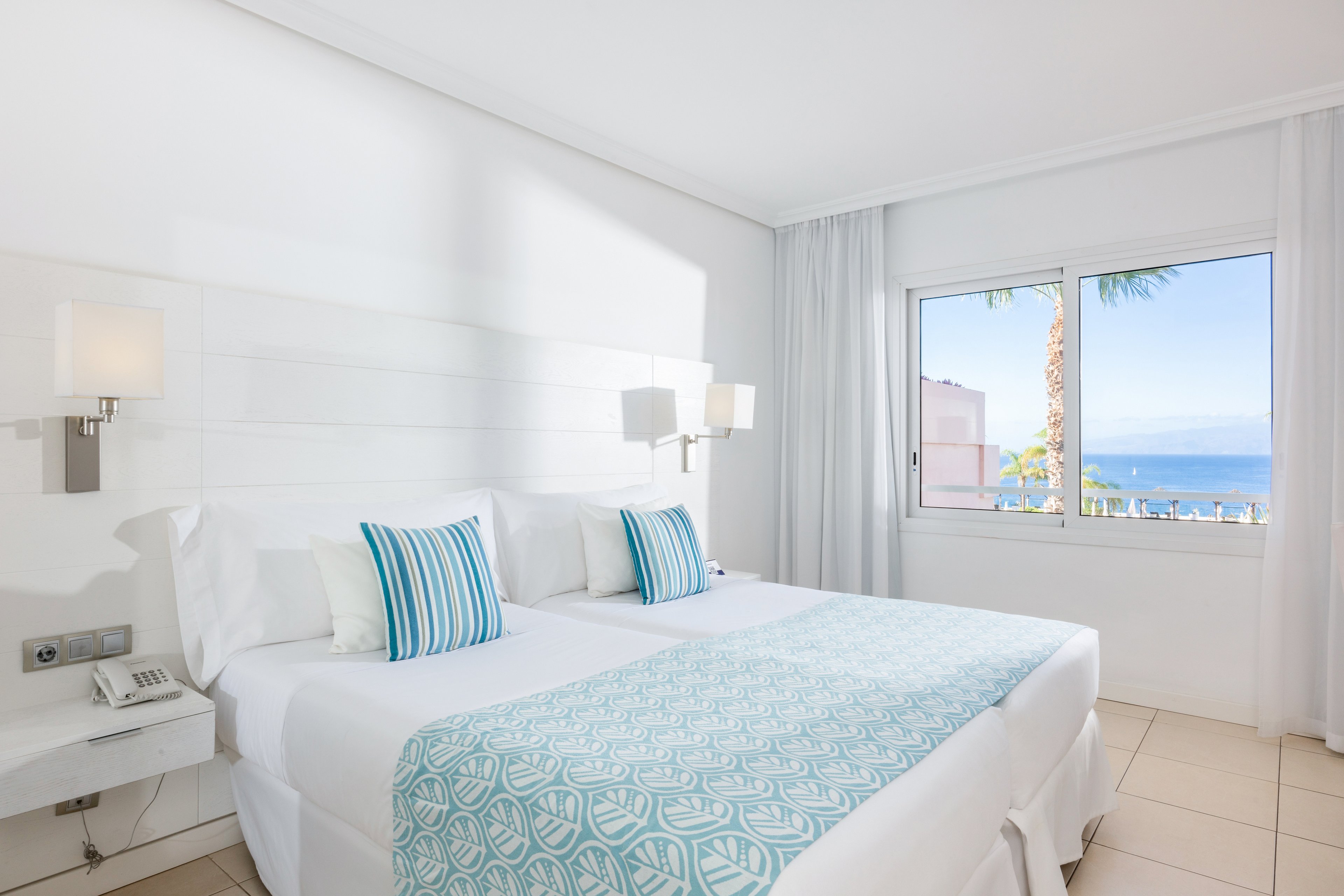 Landmar Costa Los Gigantes Family Resort