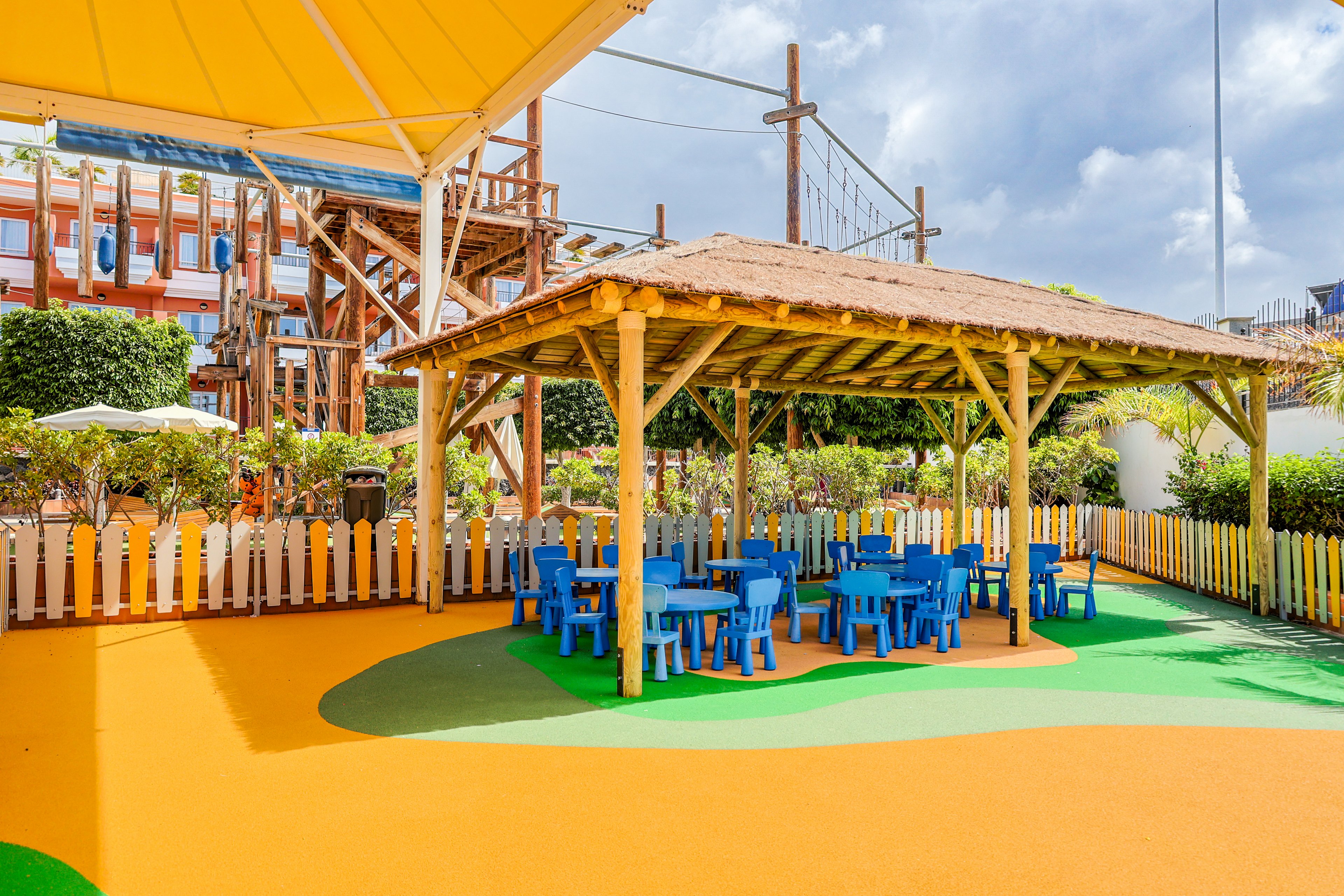 Landmar Costa Los Gigantes Family Resort