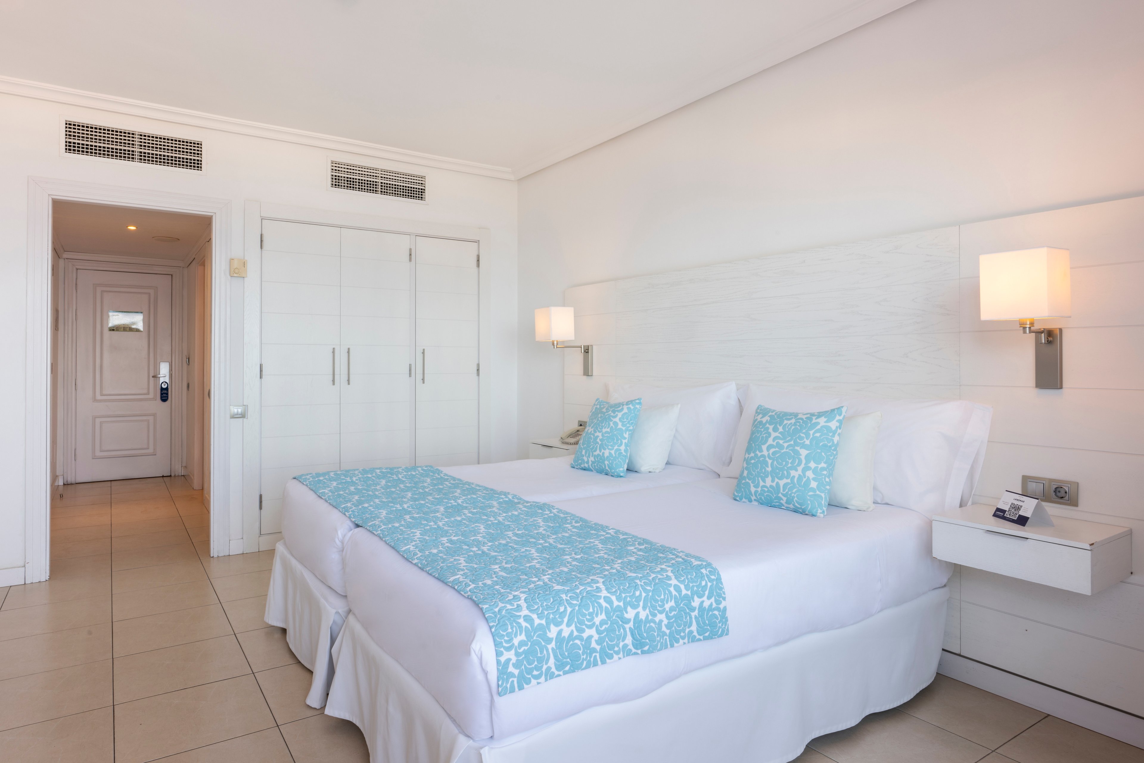 Landmar Costa Los Gigantes Family Resort