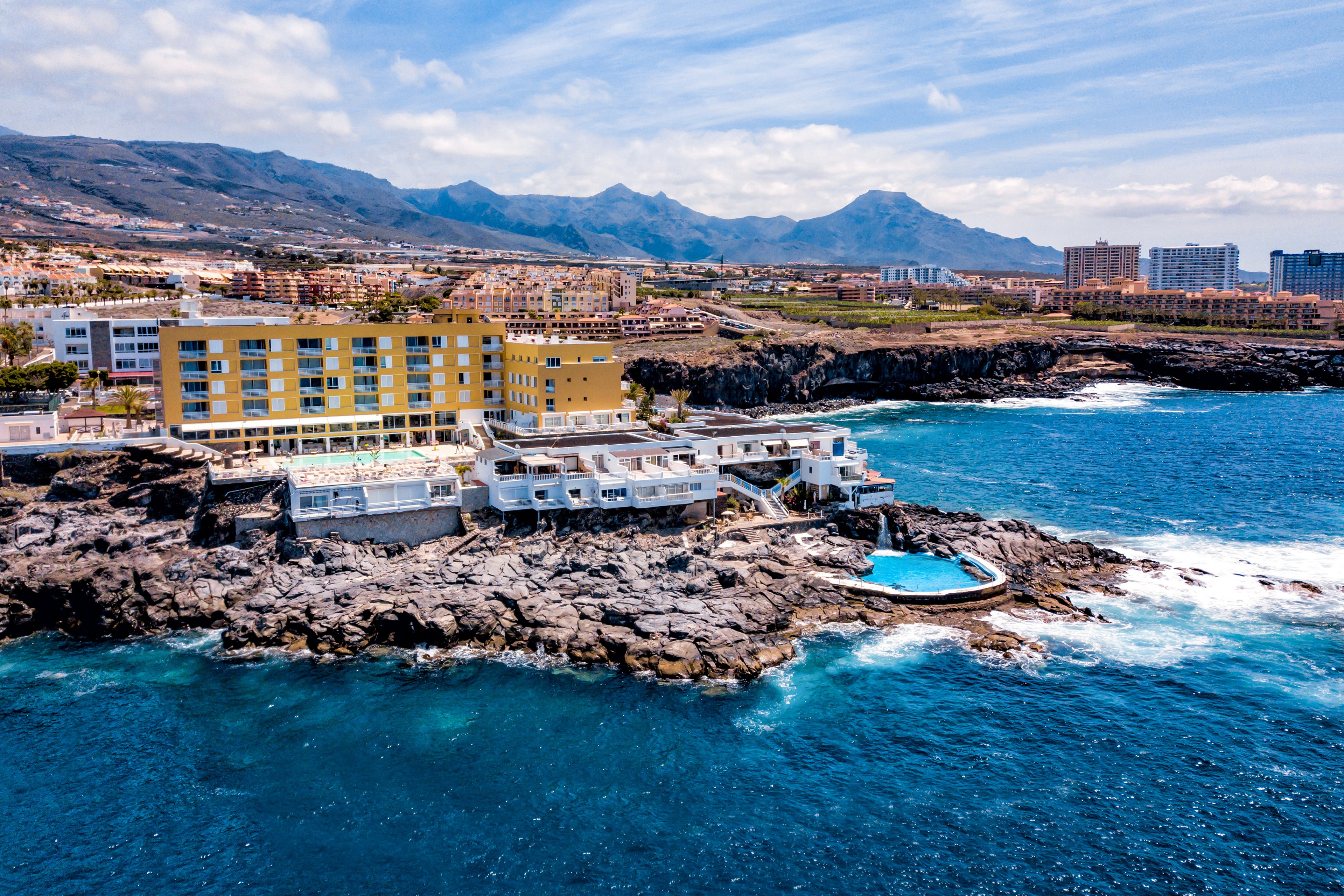 Atlantic Holiday Hotel