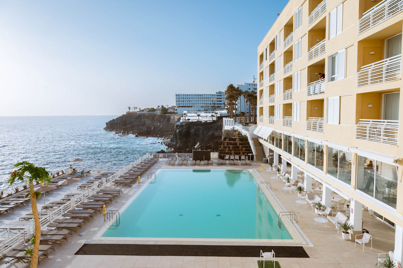 Atlantic Holiday Hotel