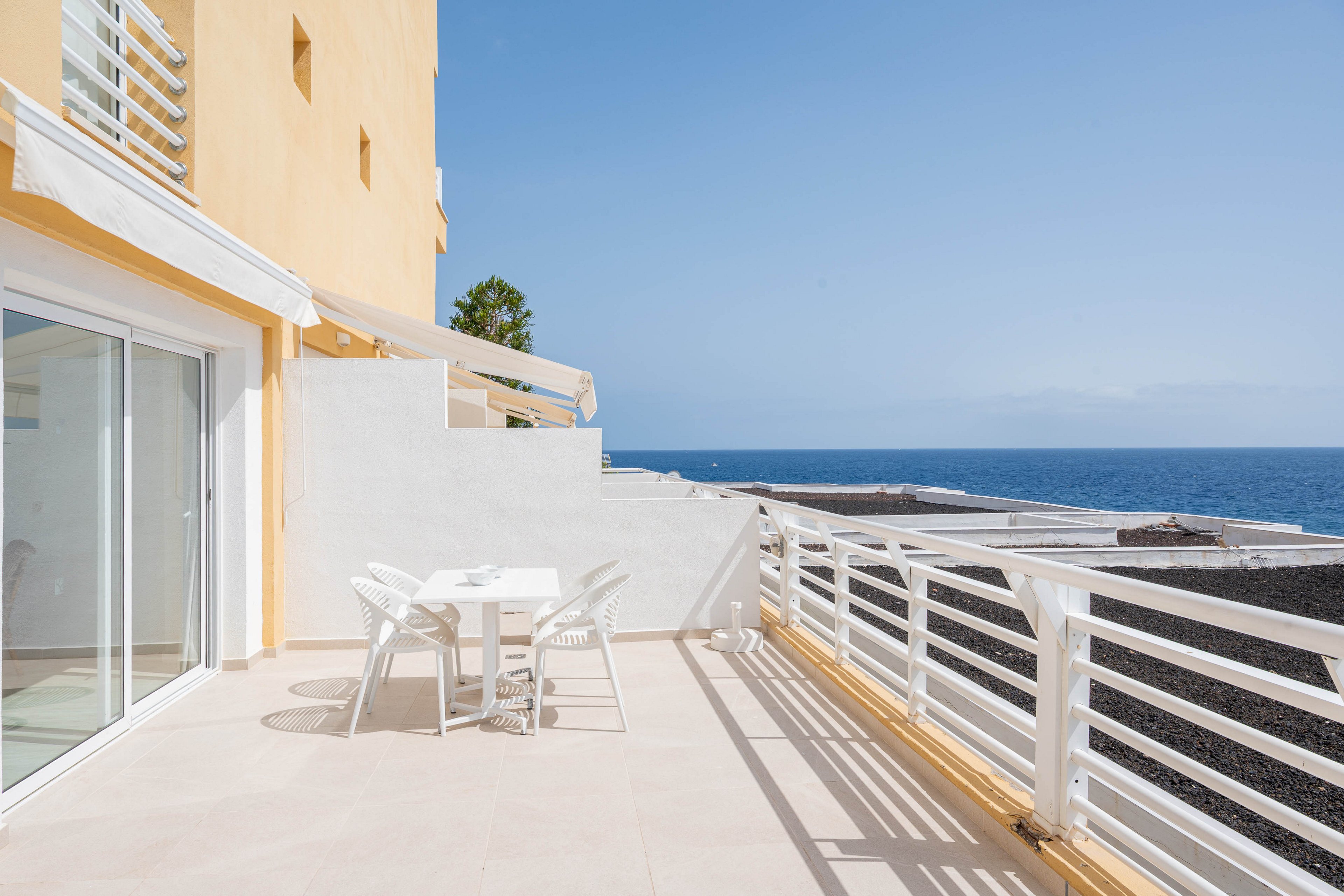 Atlantic Holiday Hotel