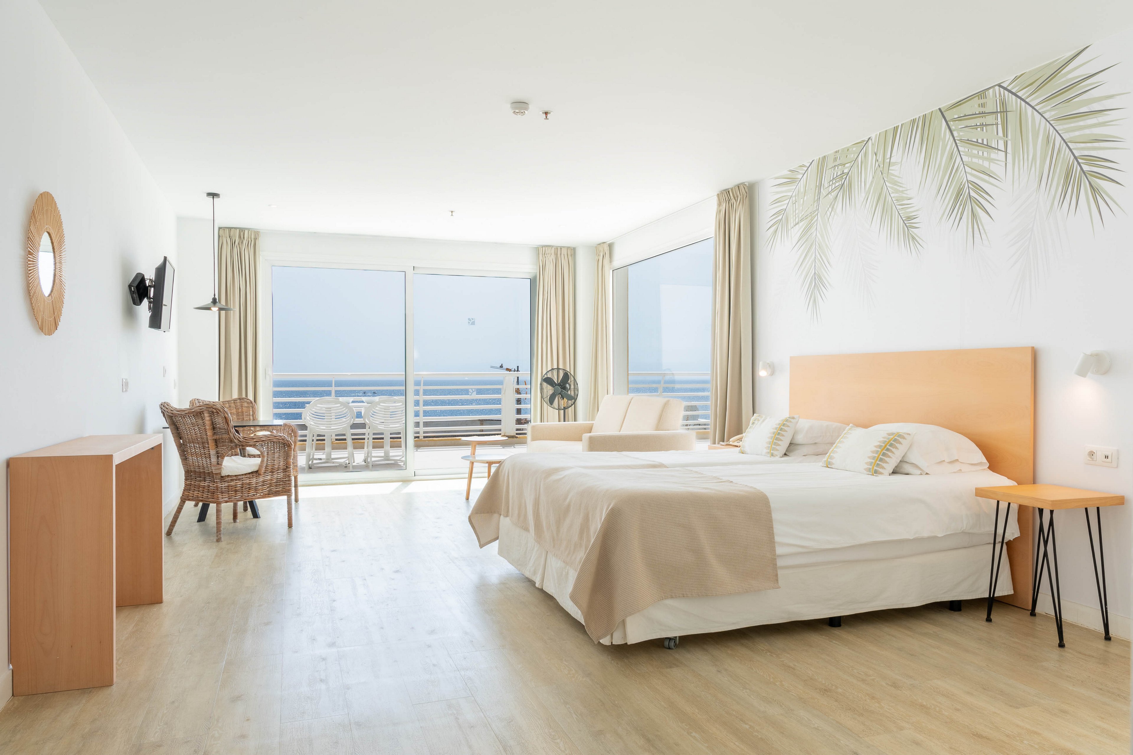 Atlantic Holiday Hotel