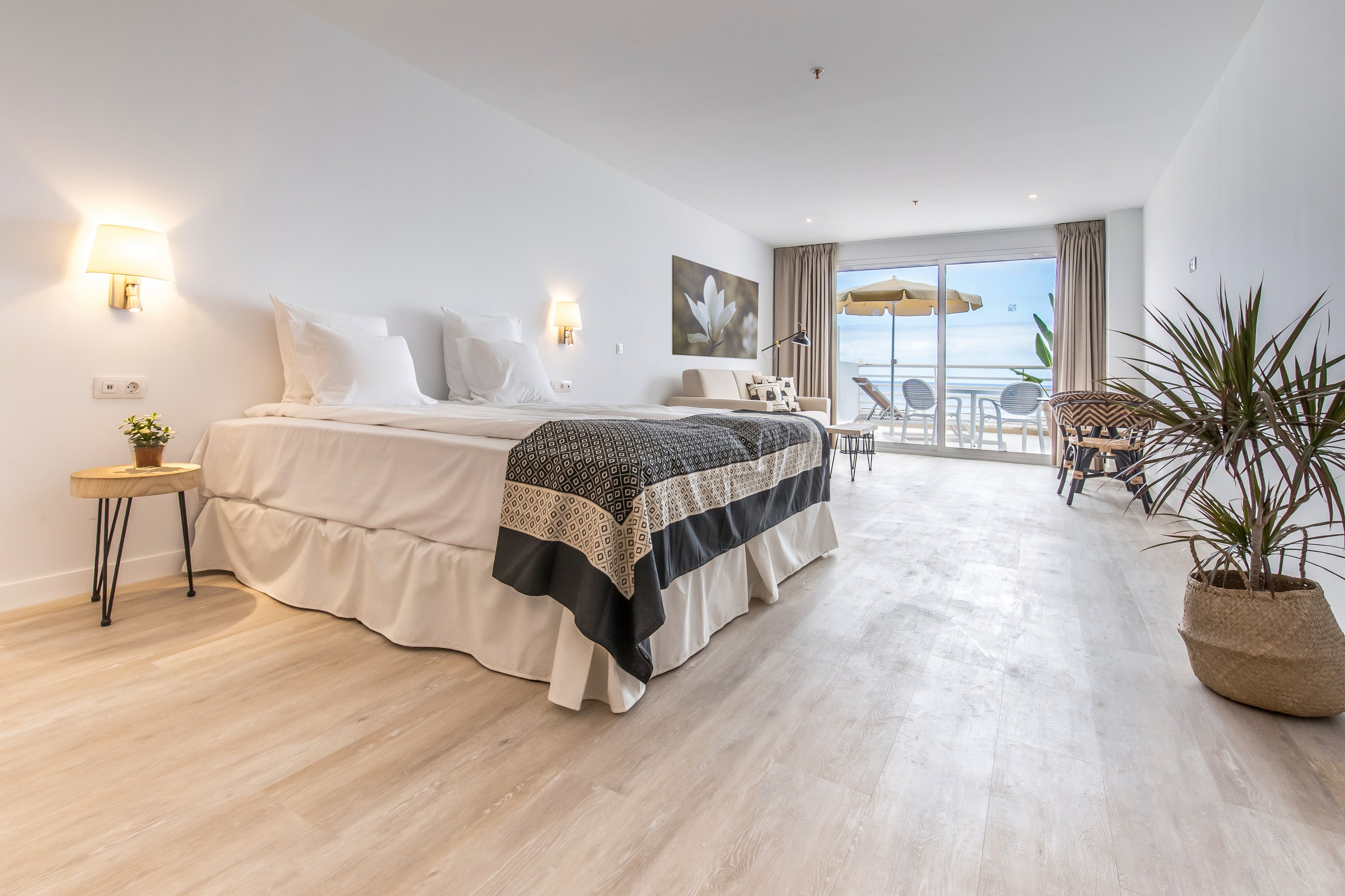 Atlantic Holiday Hotel