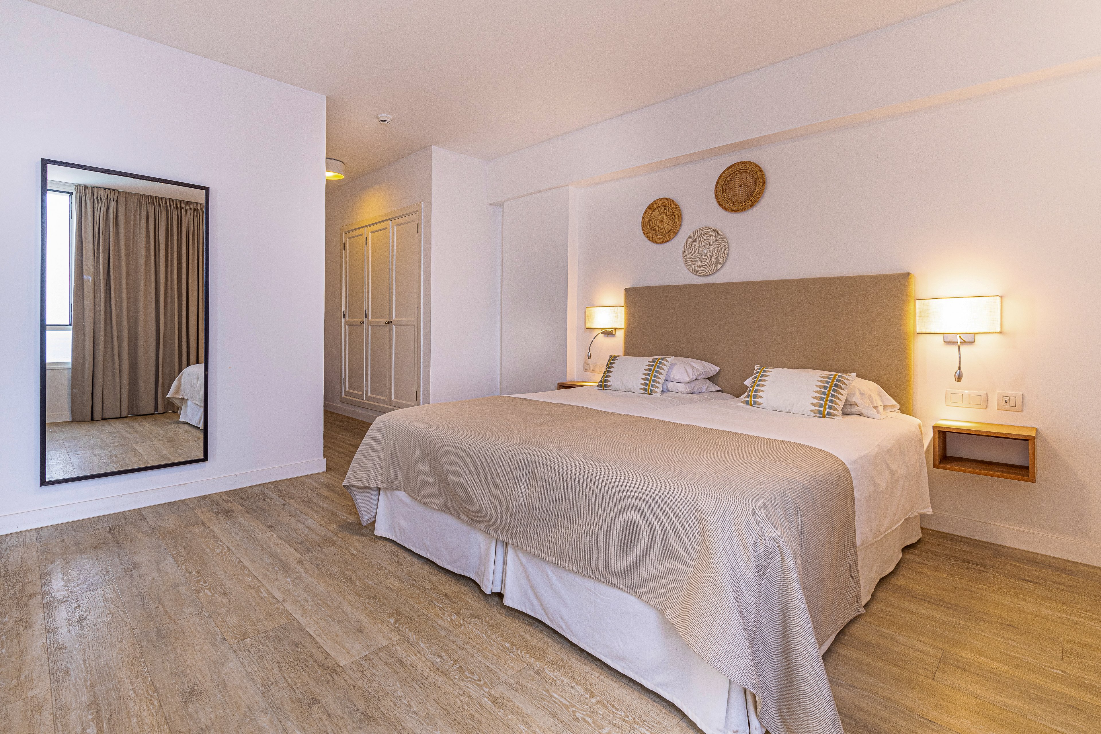 Atlantic Holiday Hotel