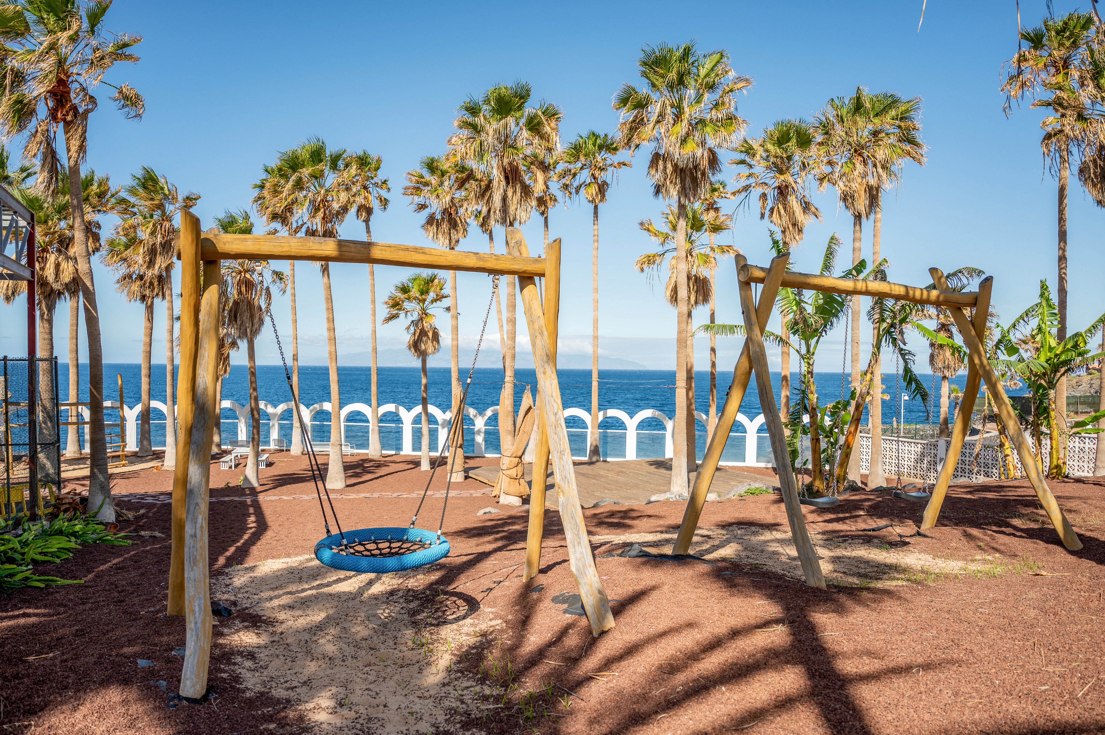 Atlantic Holiday Hotel