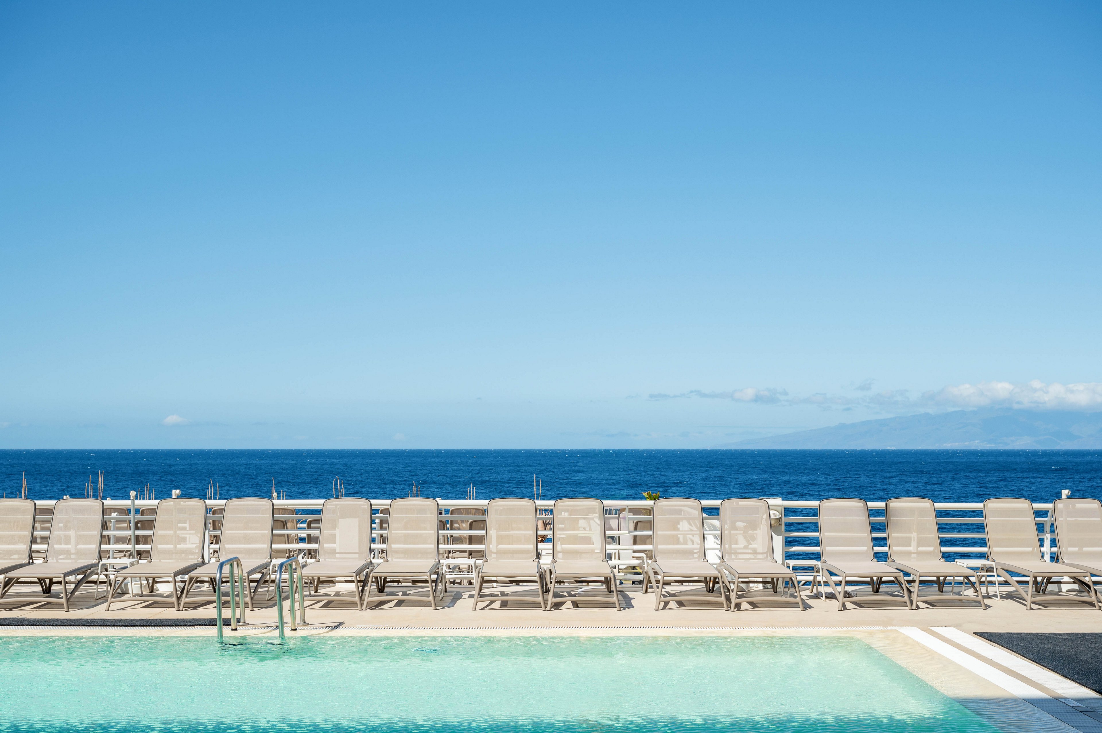 Atlantic Holiday Hotel