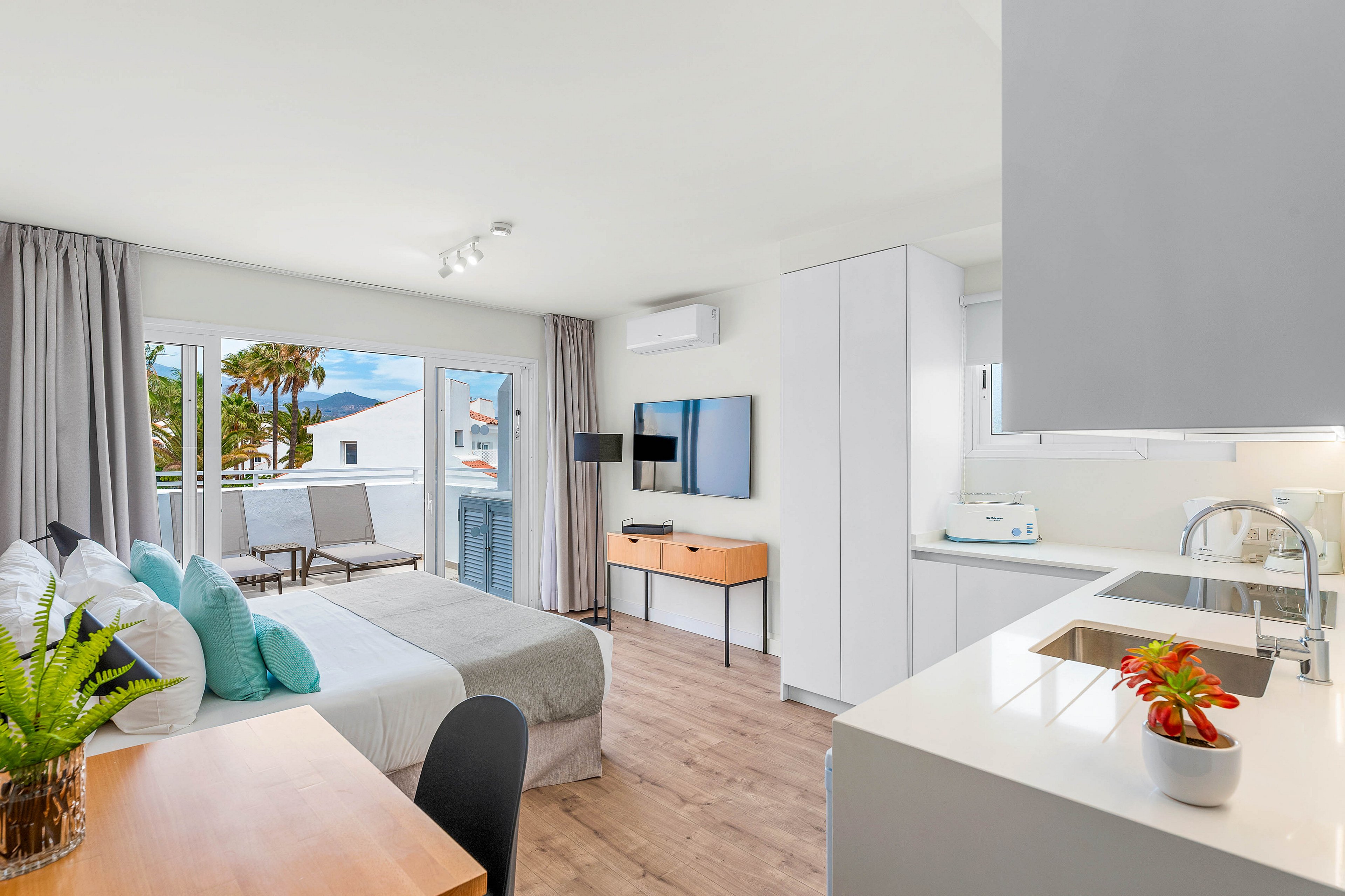 Wyndham Residences Golf Del Sur