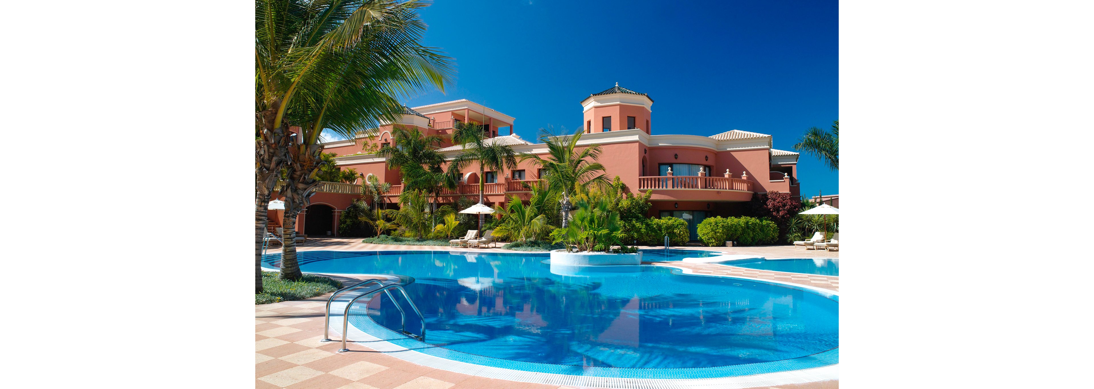 Las Madrigueras Golf Resort & Spa with 5 Rounds of Golf Included