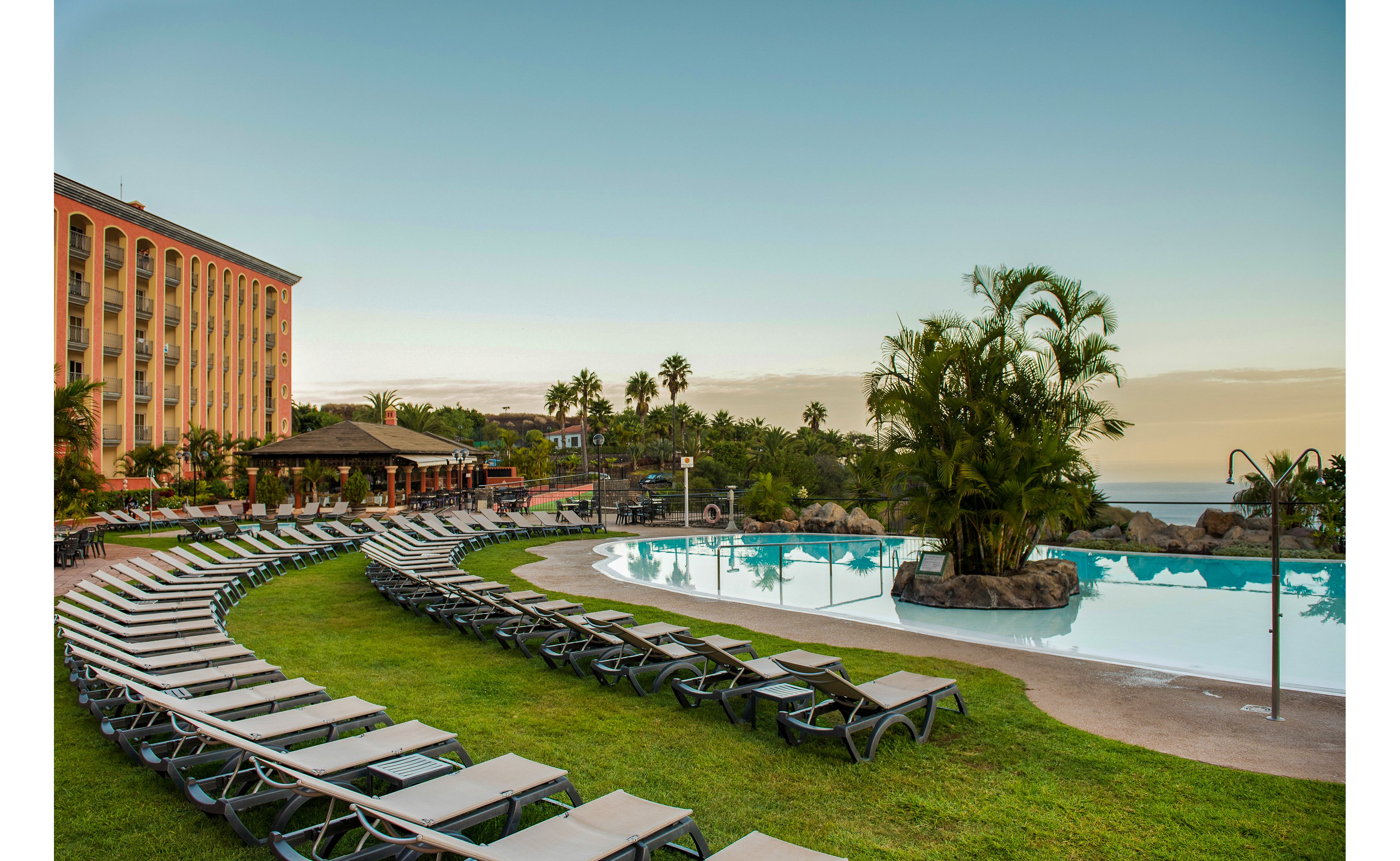 Las Aguilas Tenerife Affiliated by Melia