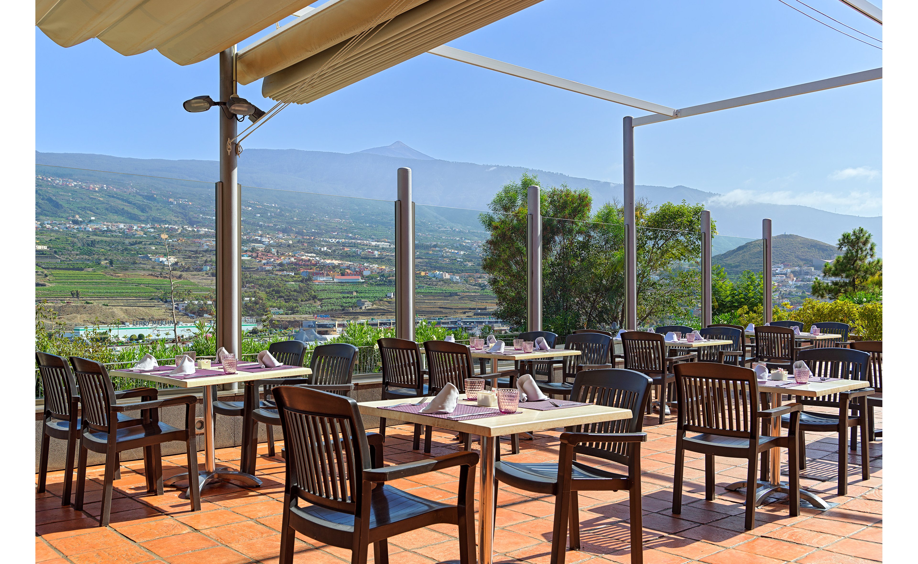 Las Aguilas Tenerife Affiliated by Melia